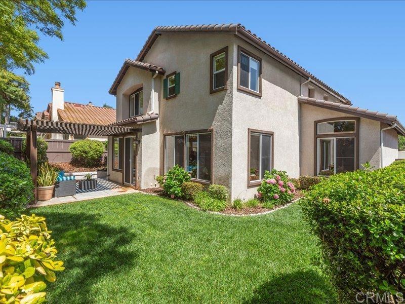 2381 Avenida Helecho