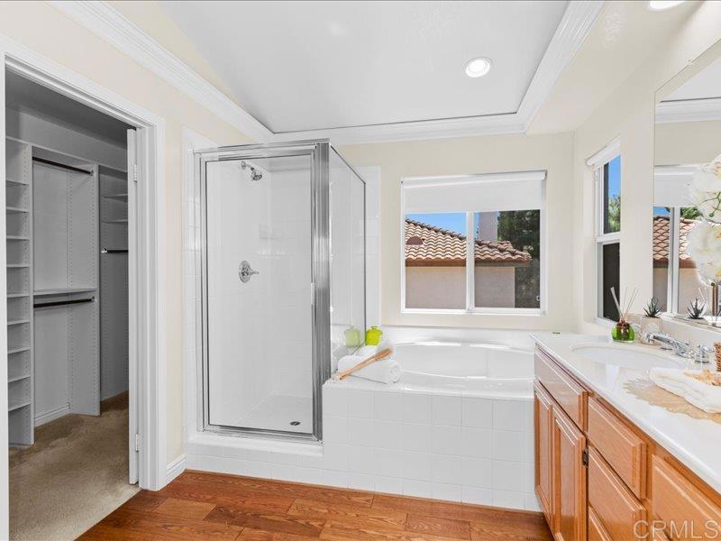 2381 Avenida Helecho