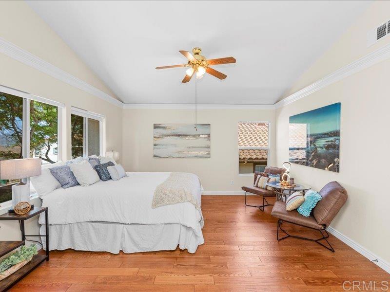 2381 Avenida Helecho