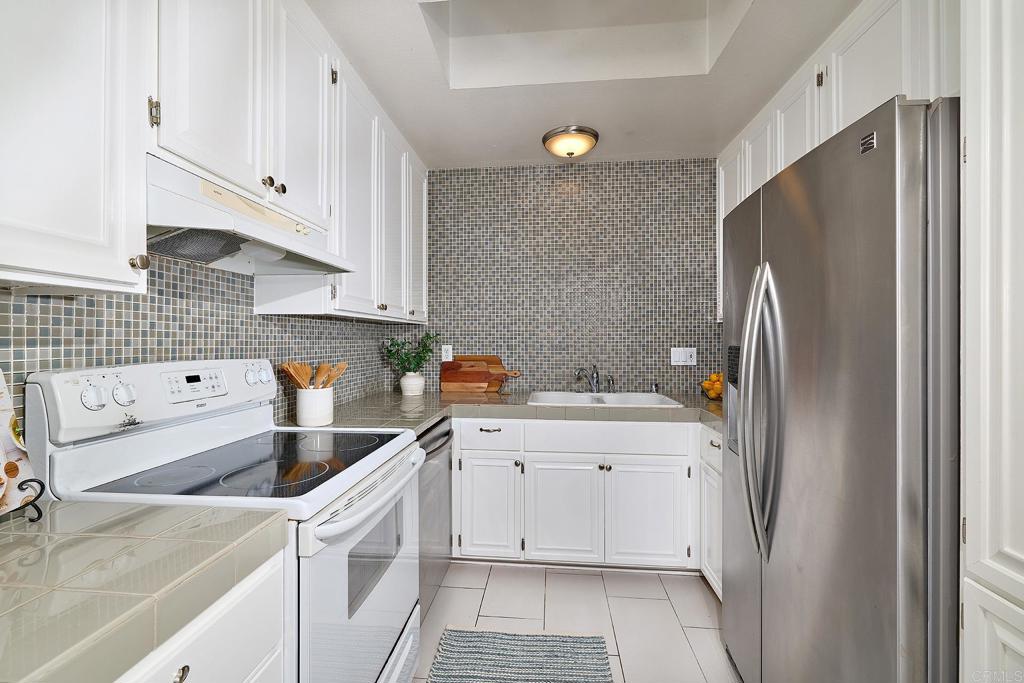 1234 Caminito Septimo