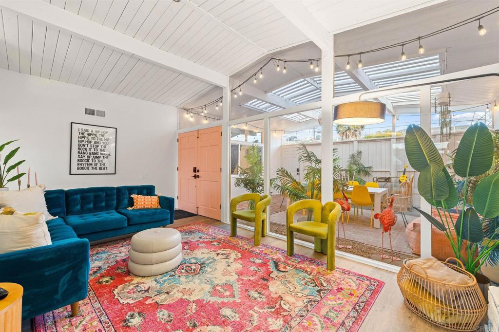 3430 Las Vegas Drive