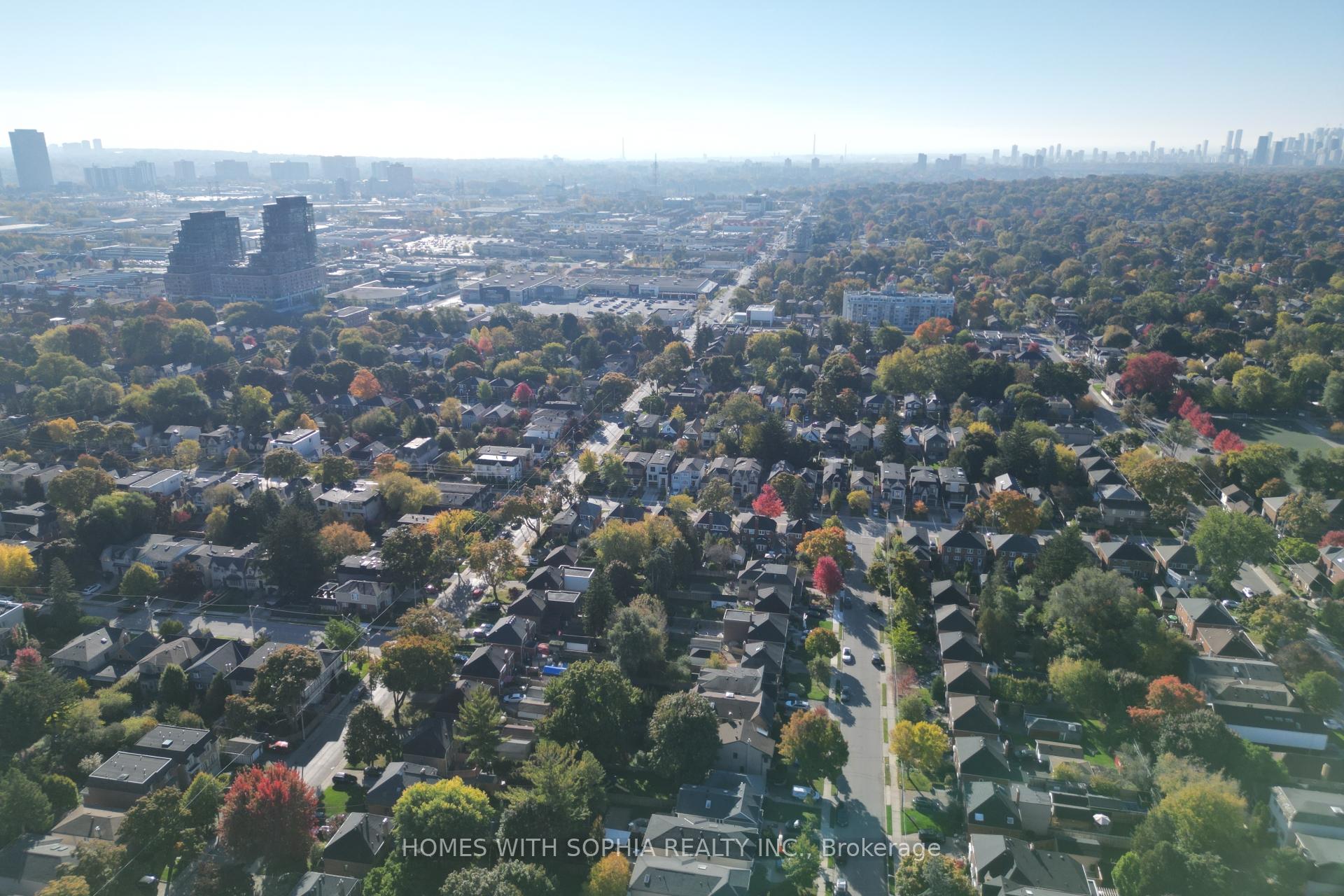 162 Glenvale Boulevard, Toronto