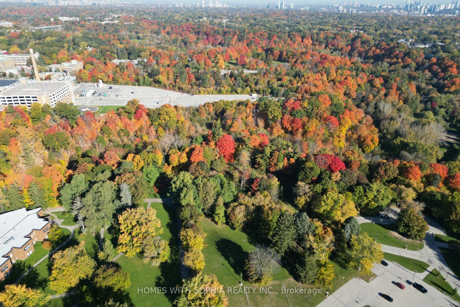 162 Glenvale Boulevard, Toronto