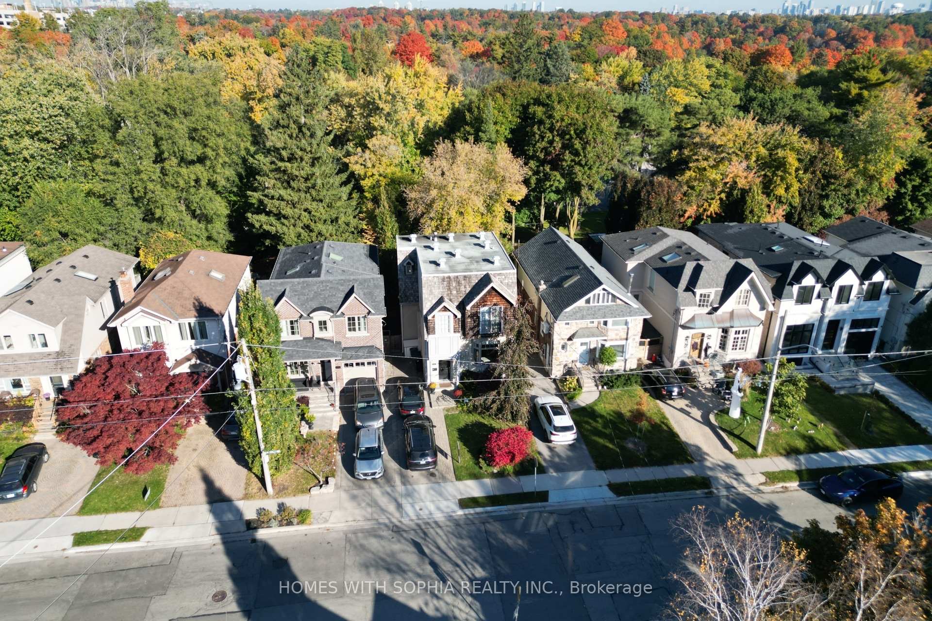 162 Glenvale Boulevard, Toronto