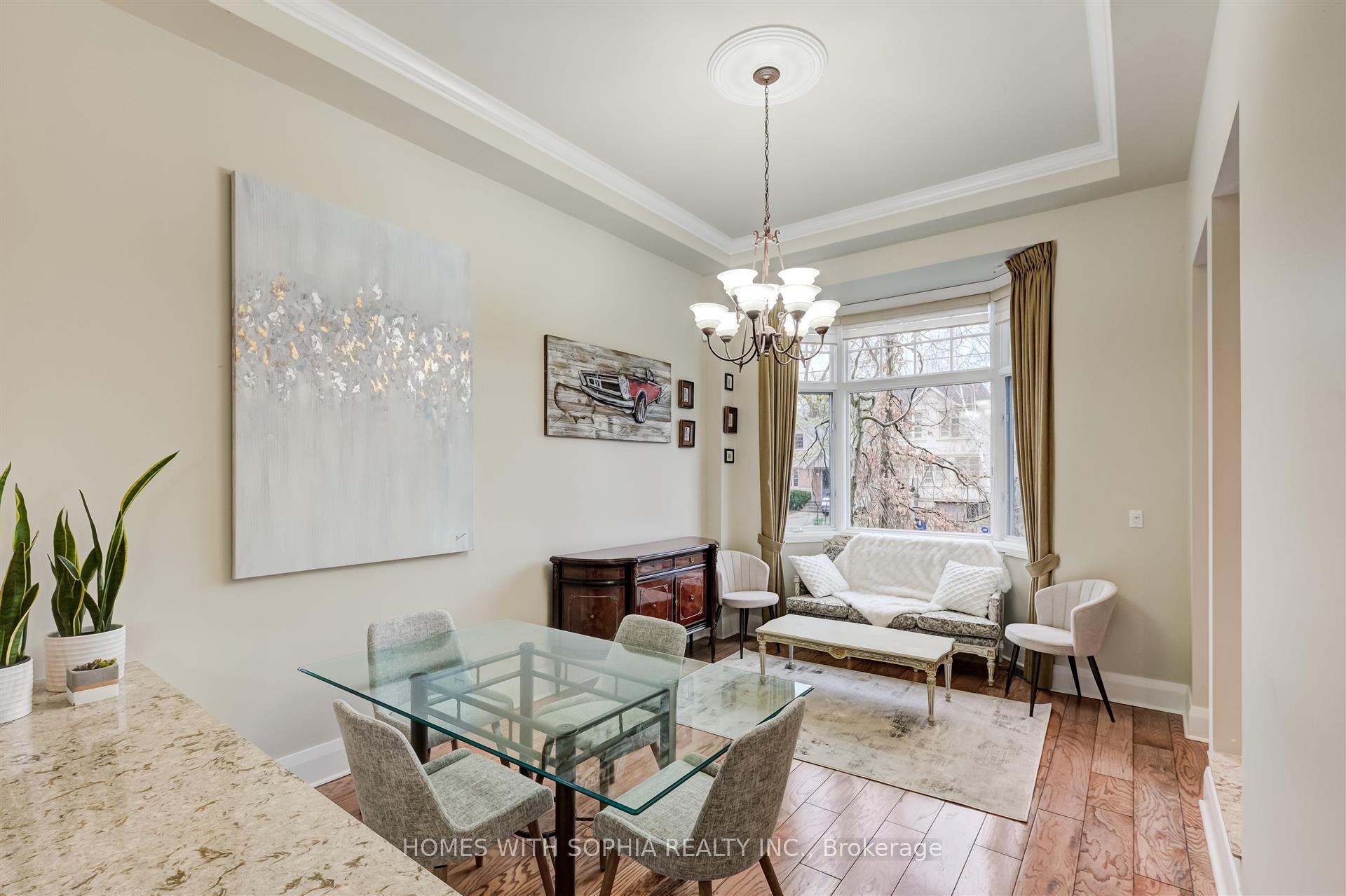162 Glenvale Boulevard, Toronto