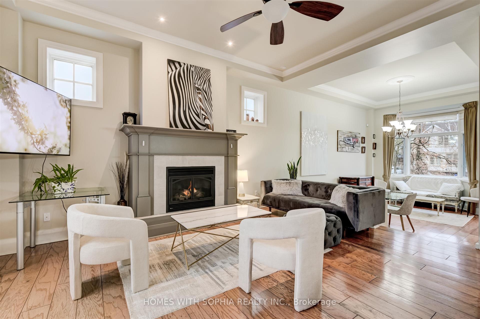 162 Glenvale Boulevard, Toronto