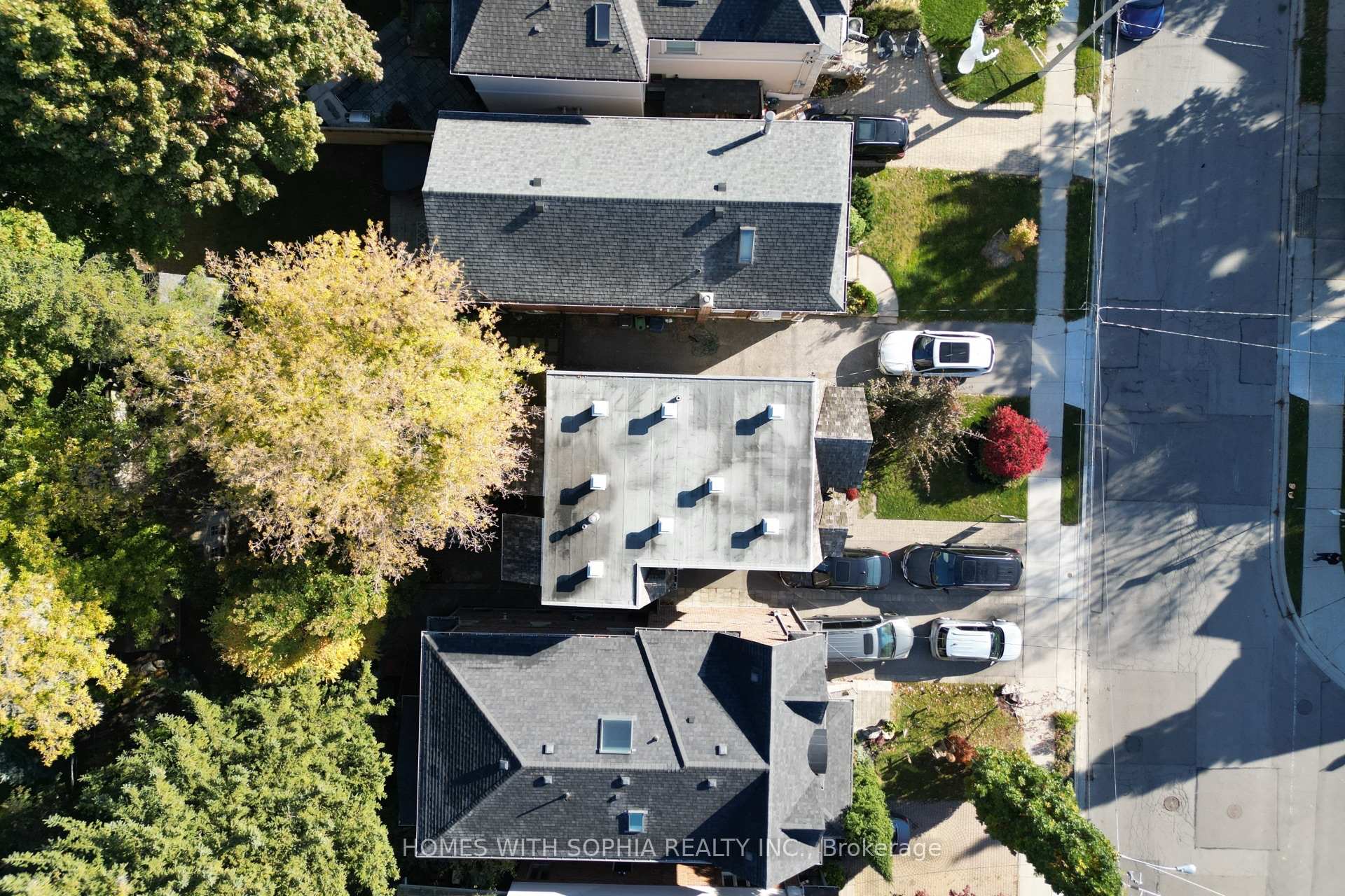162 Glenvale Boulevard, Toronto
