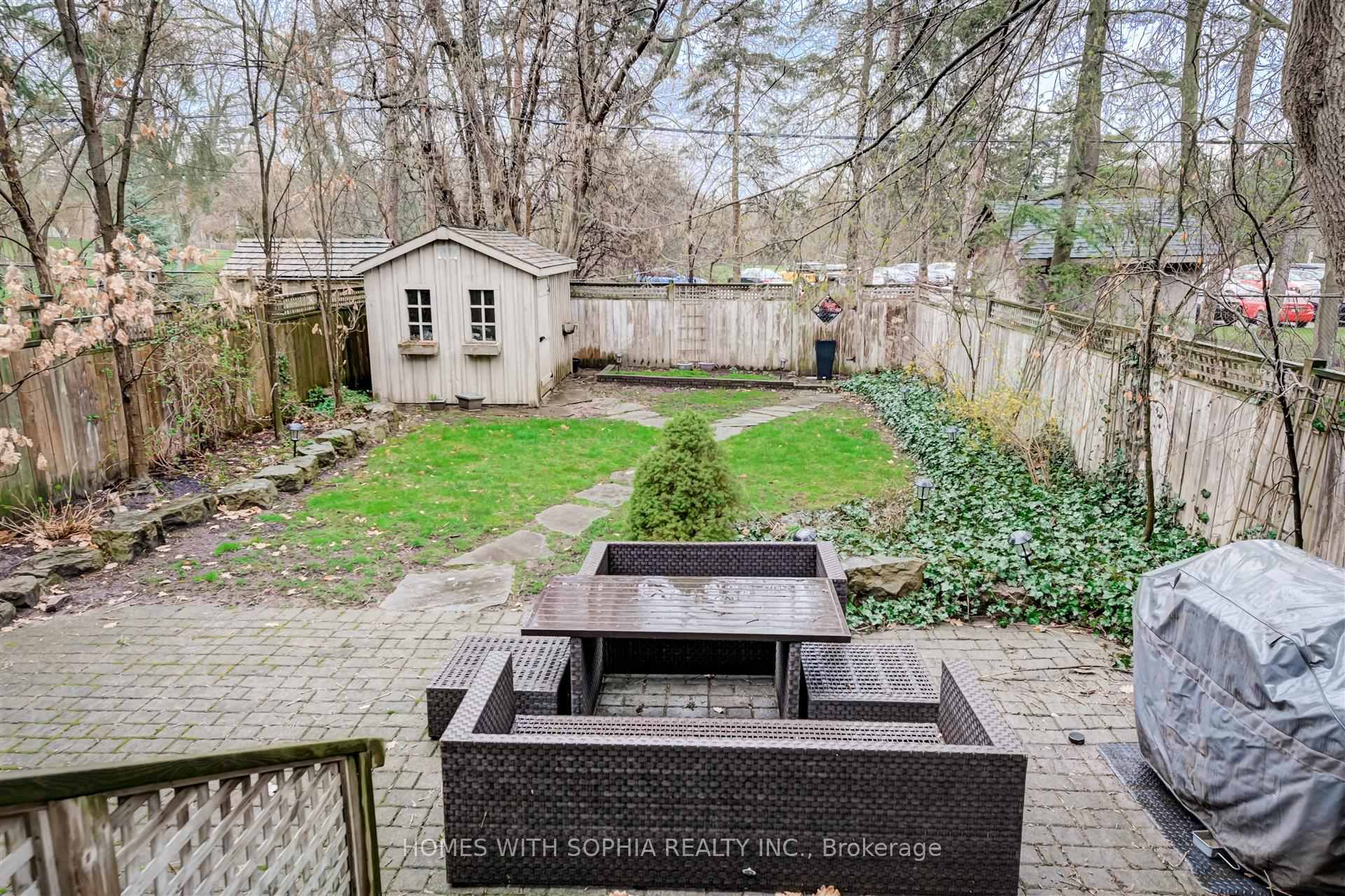 162 Glenvale Boulevard, Toronto