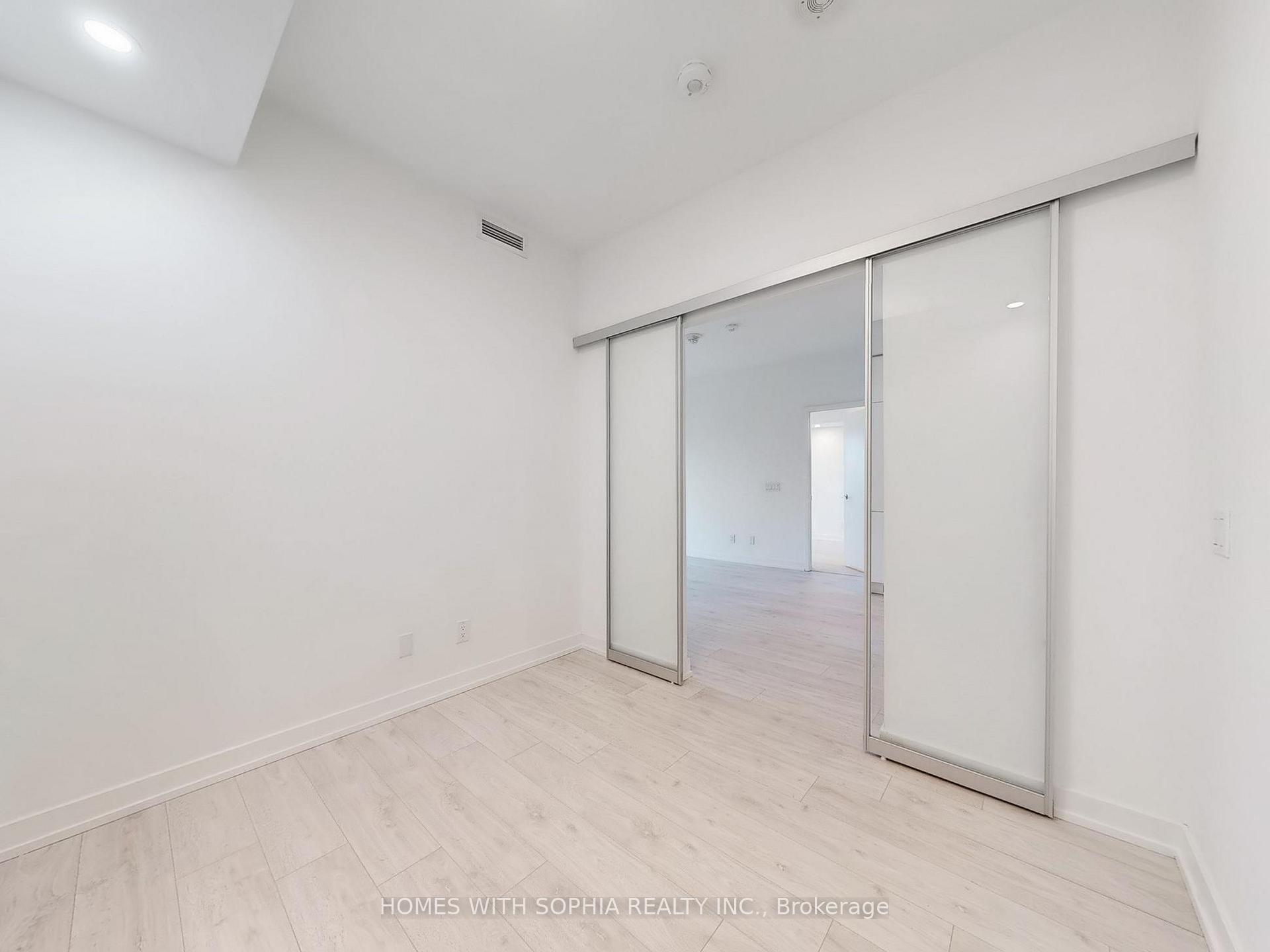 #702 - 181 Sheppard Avenue, Toronto Unit: 702