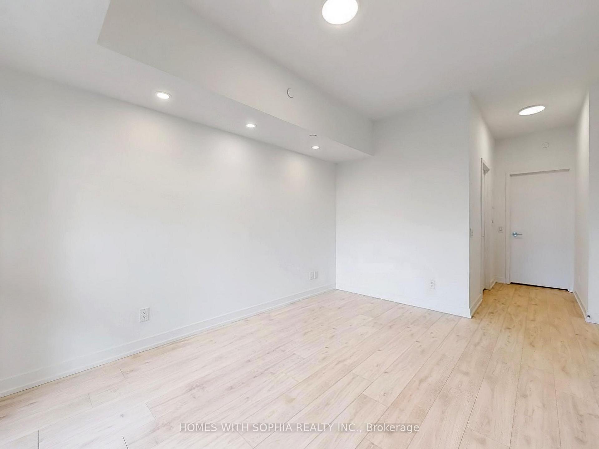 #702 - 181 Sheppard Avenue, Toronto Unit: 702