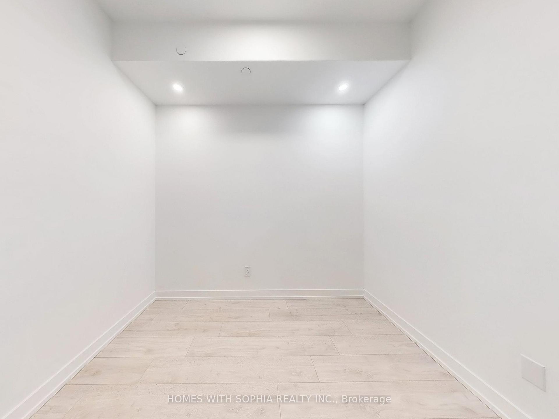 #702 - 181 Sheppard Avenue, Toronto Unit: 702