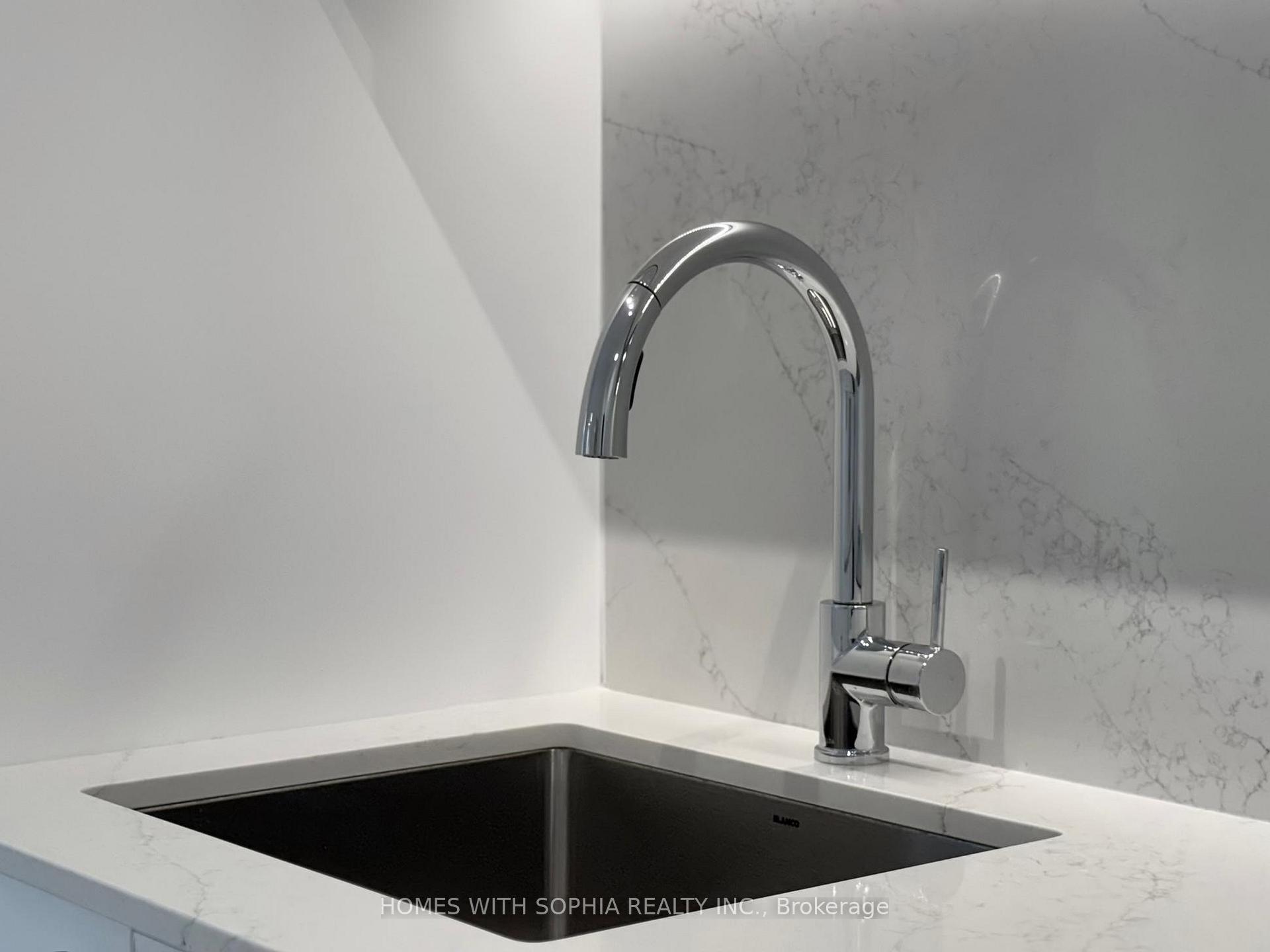 #702 - 181 Sheppard Avenue, Toronto Unit: 702