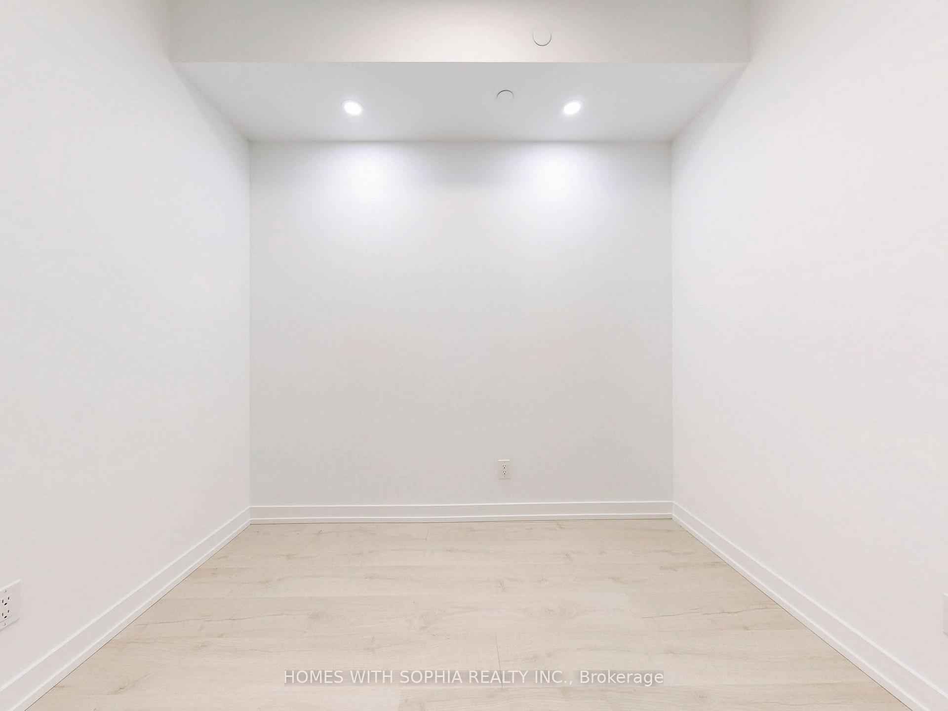 181 Sheppard Avenue E 713, Toronto C14 Unit: 713