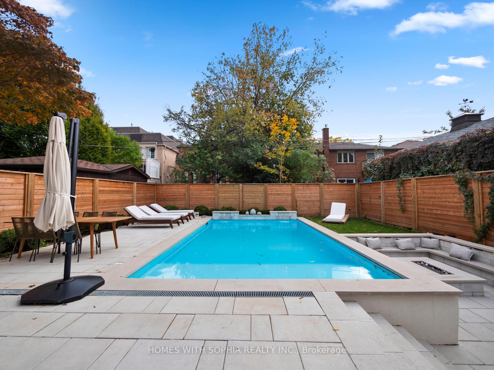 245 Haddington Avenue, Toronto C04