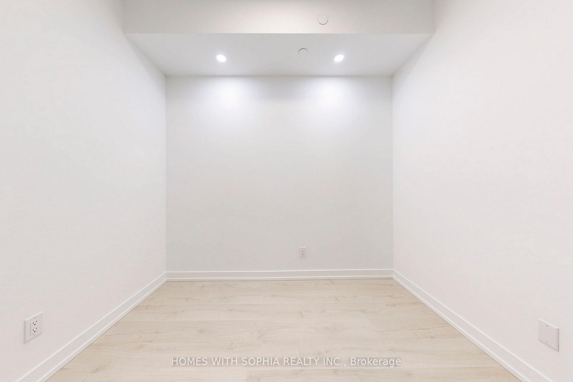 181 Sheppard Avenue E 713