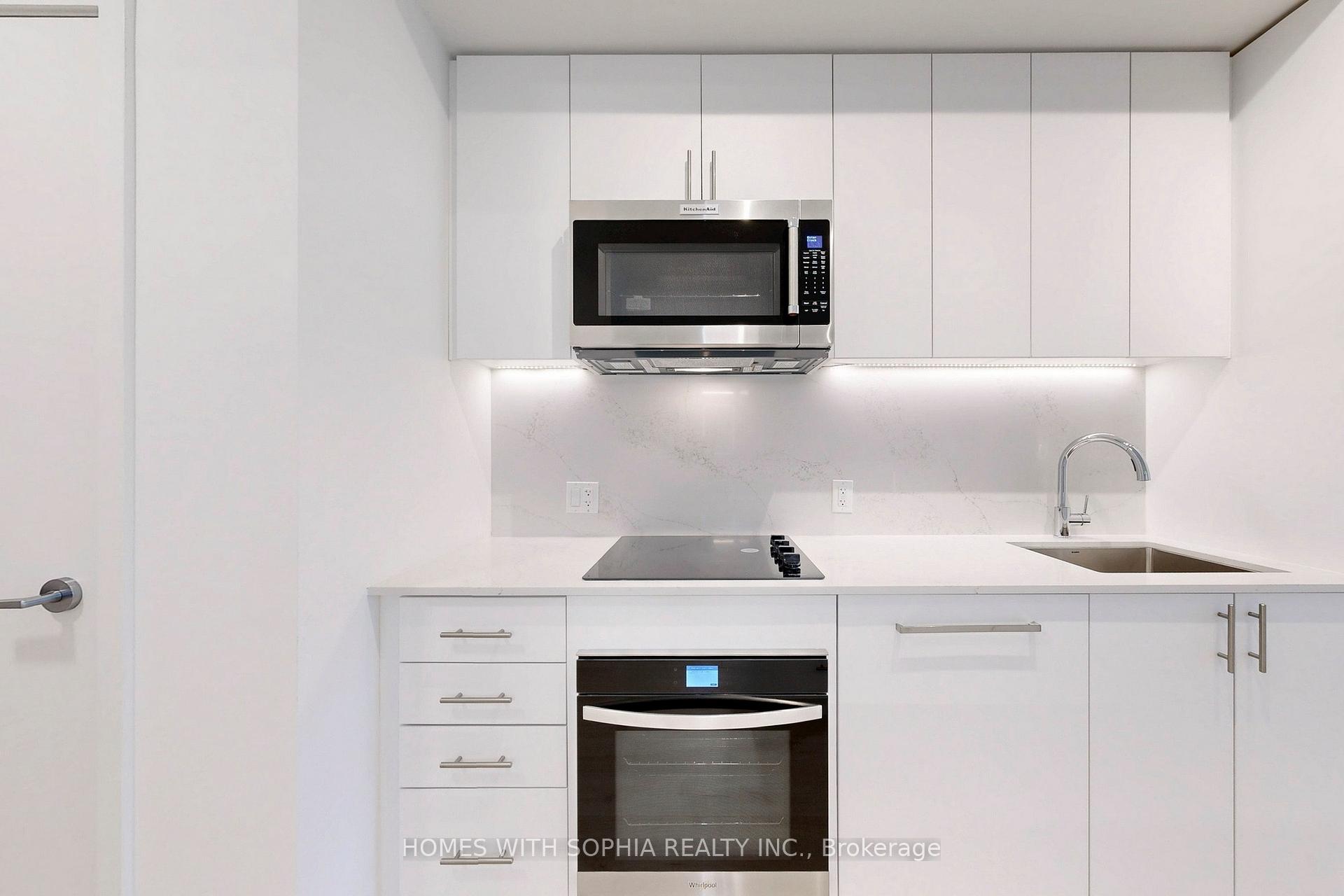 181 Sheppard Avenue E 713