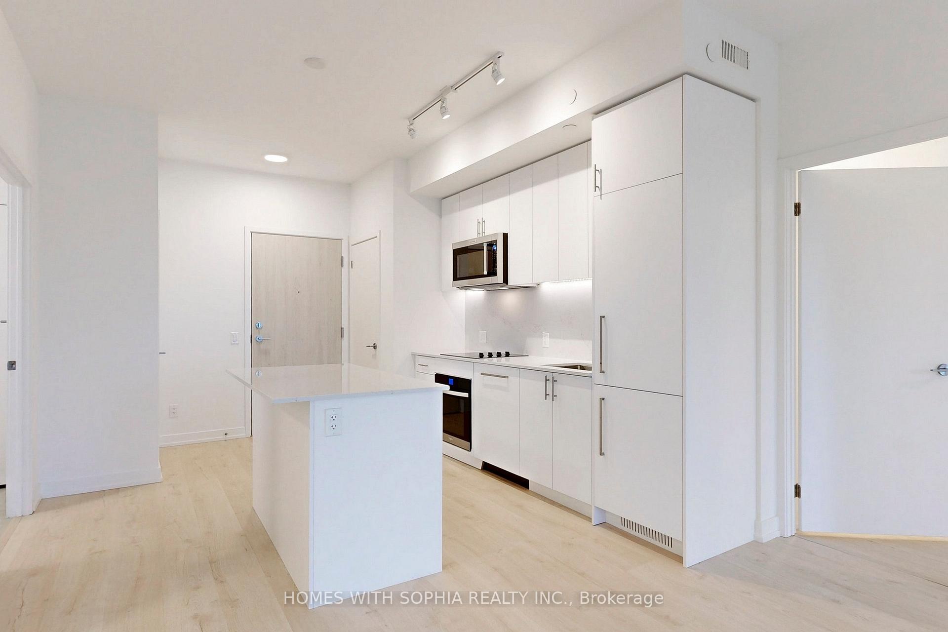 181 Sheppard Avenue E 713