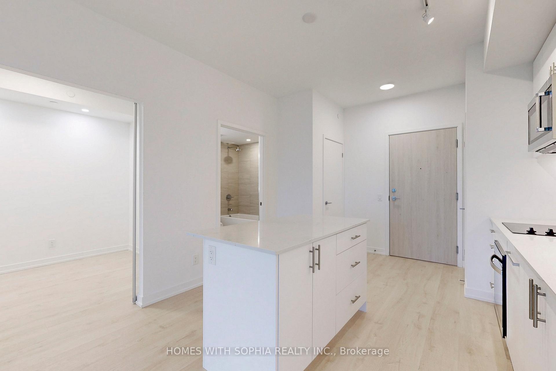 181 Sheppard Avenue E 713