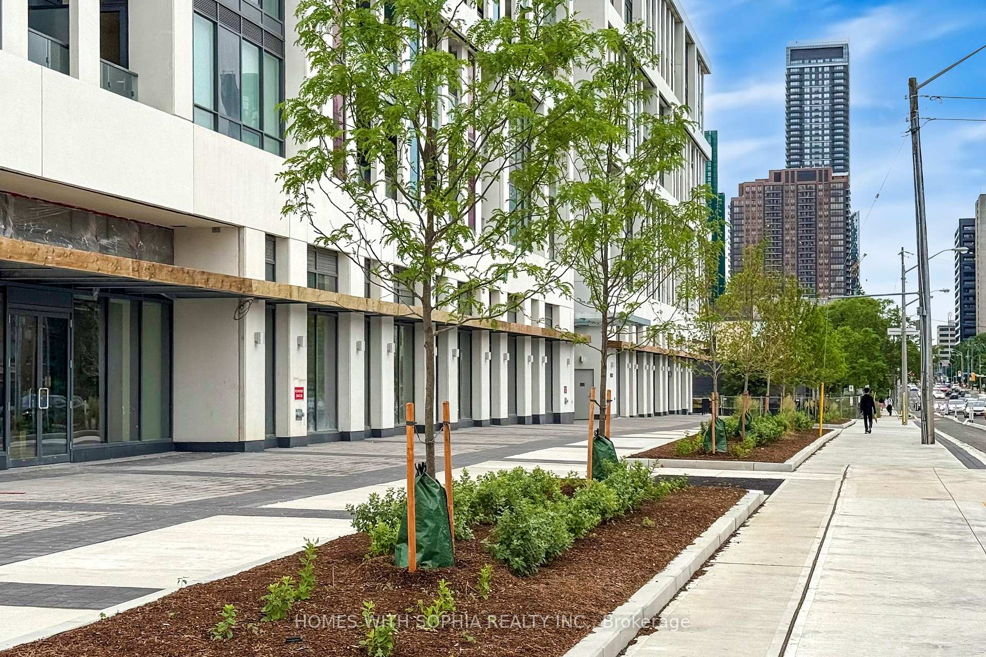 181 Sheppard Avenue E 713