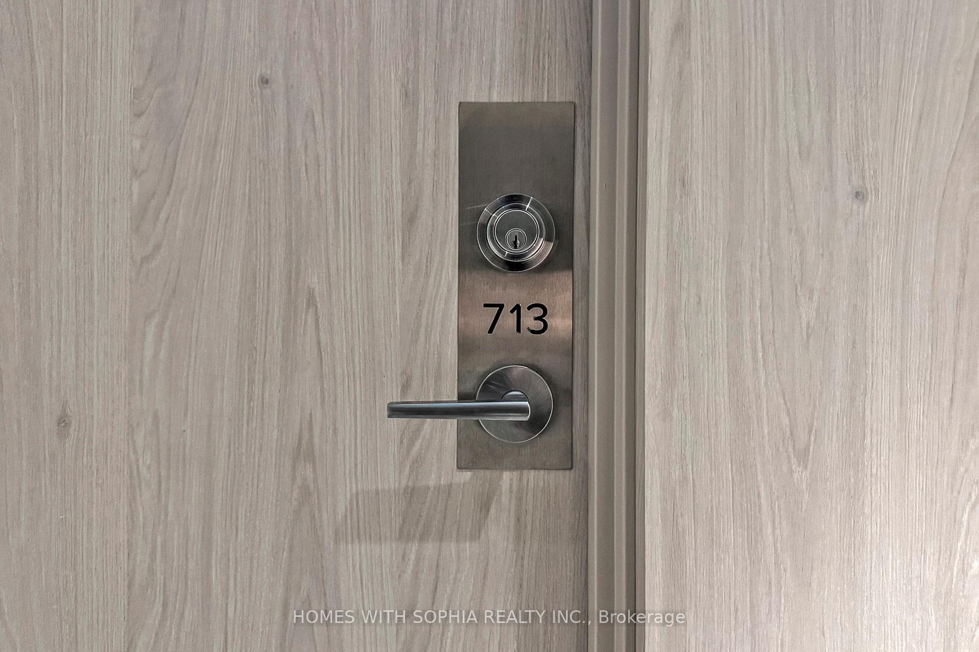 181 Sheppard Avenue E 713