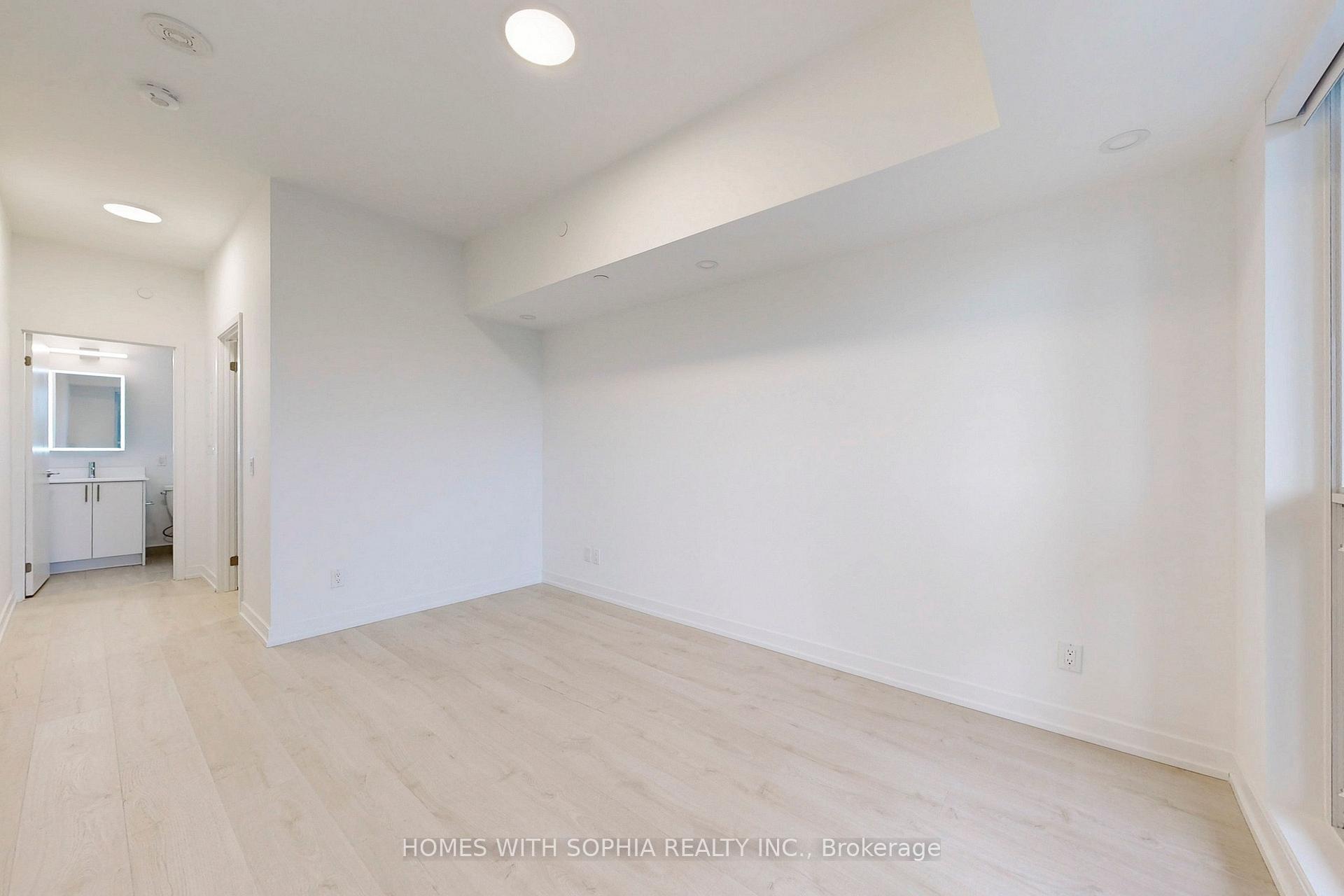 181 Sheppard Avenue E 713