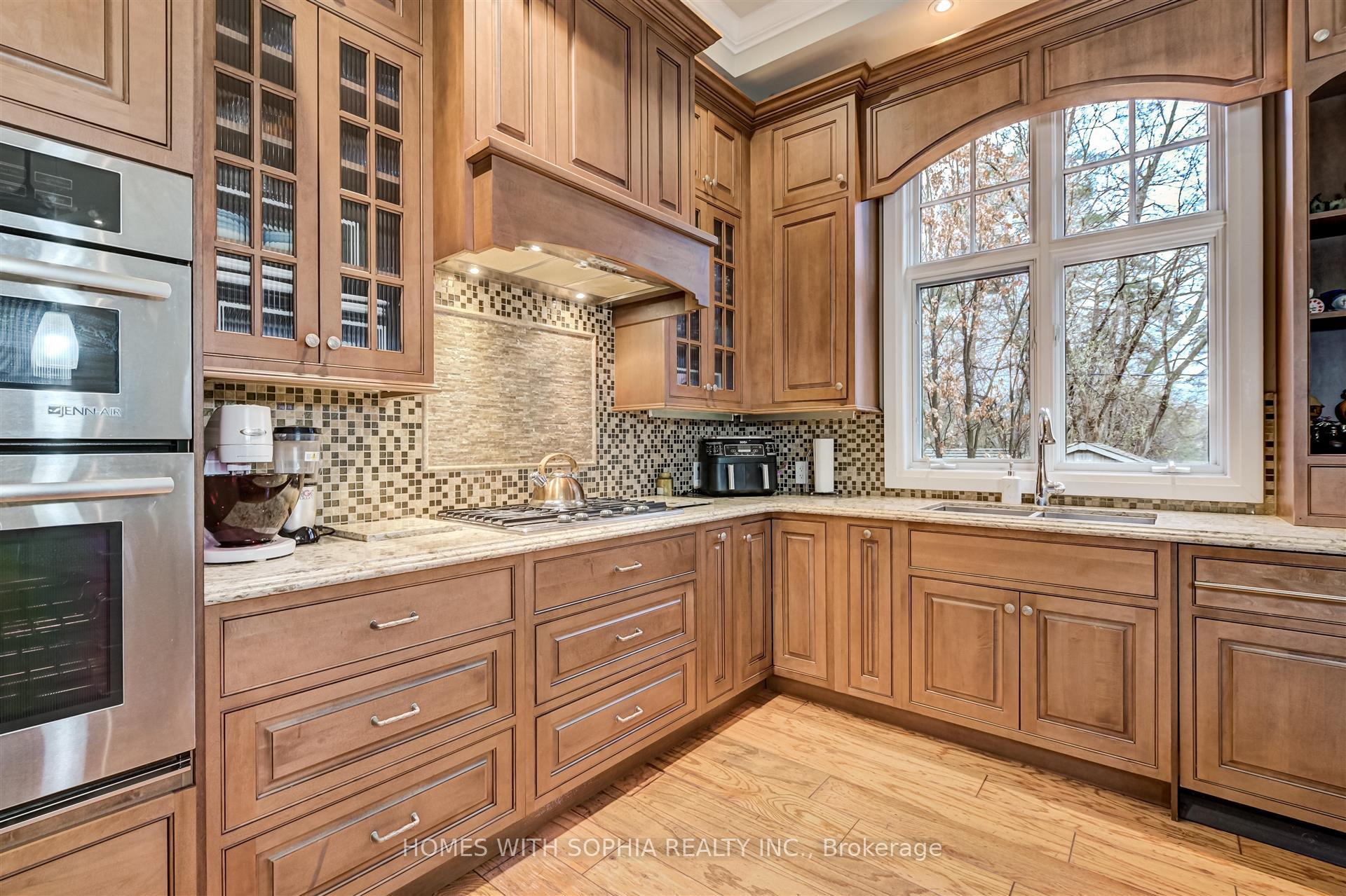 162 Glenvale Boulevard