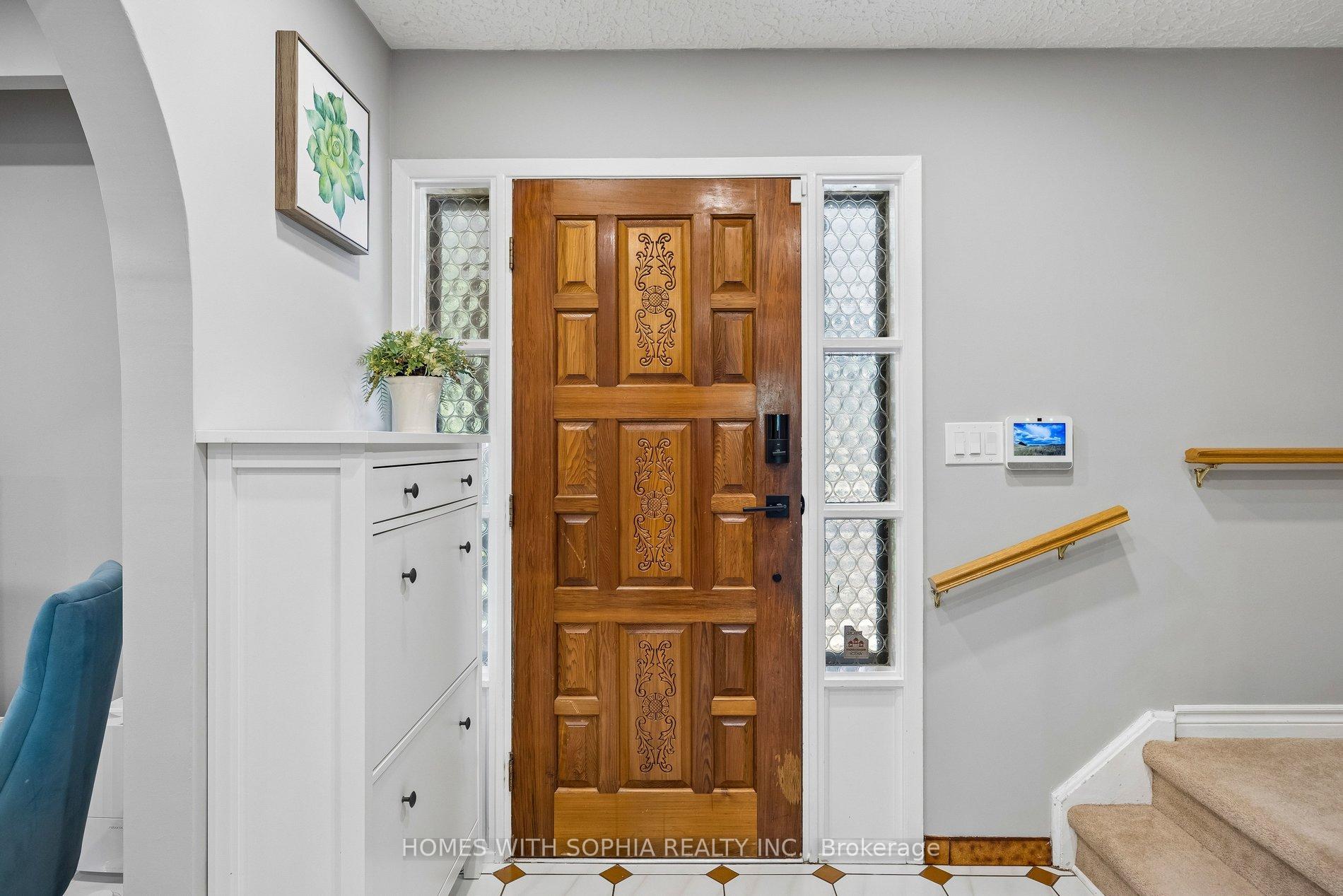 34 Rustywood Drive