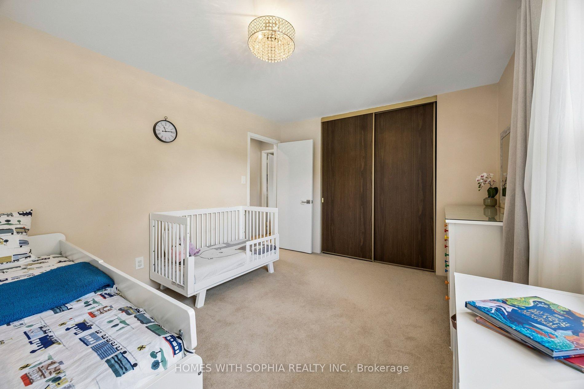 34 Rustywood Drive