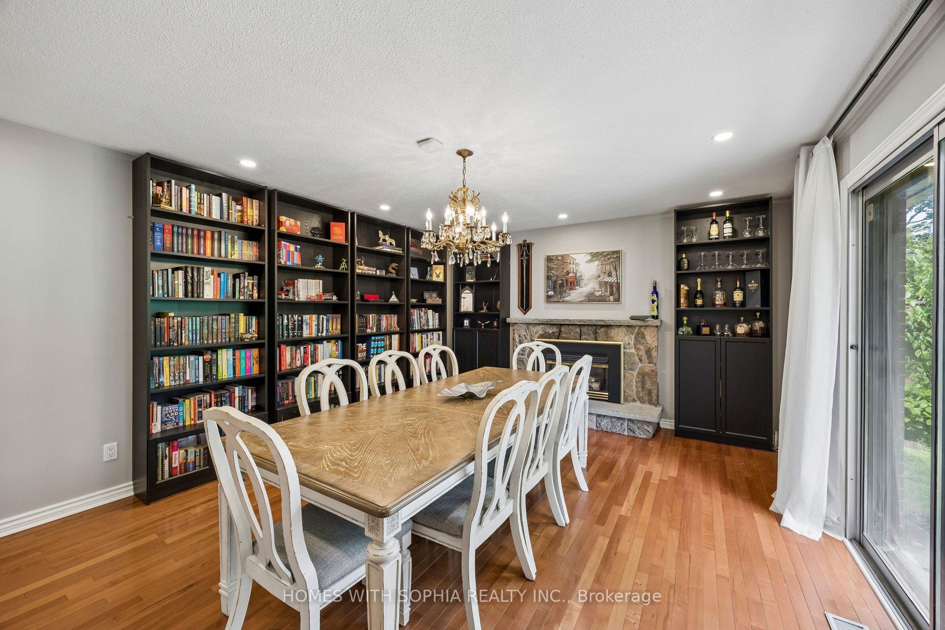 34 Rustywood Drive