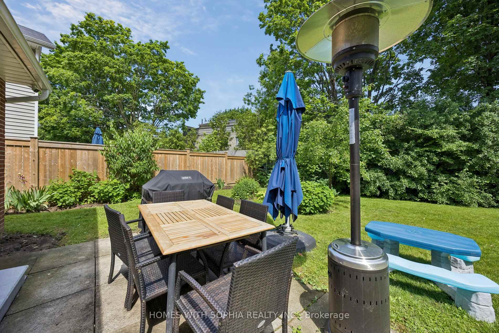 34 Rustywood Drive