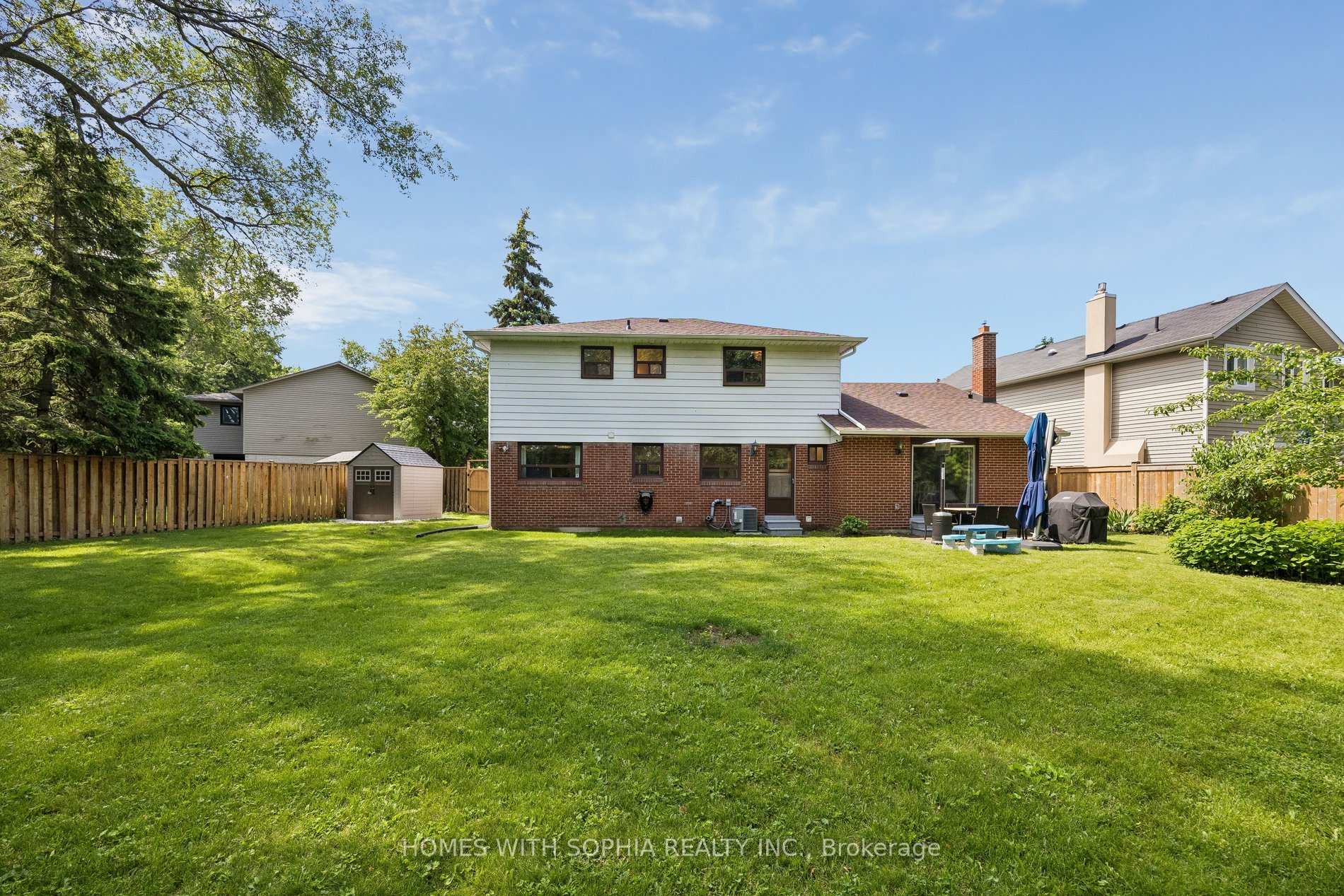34 Rustywood Drive