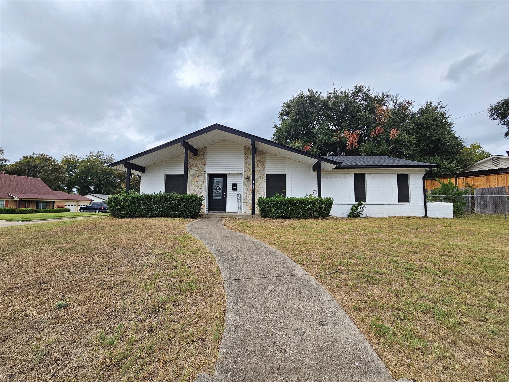 3421 Urban Drive