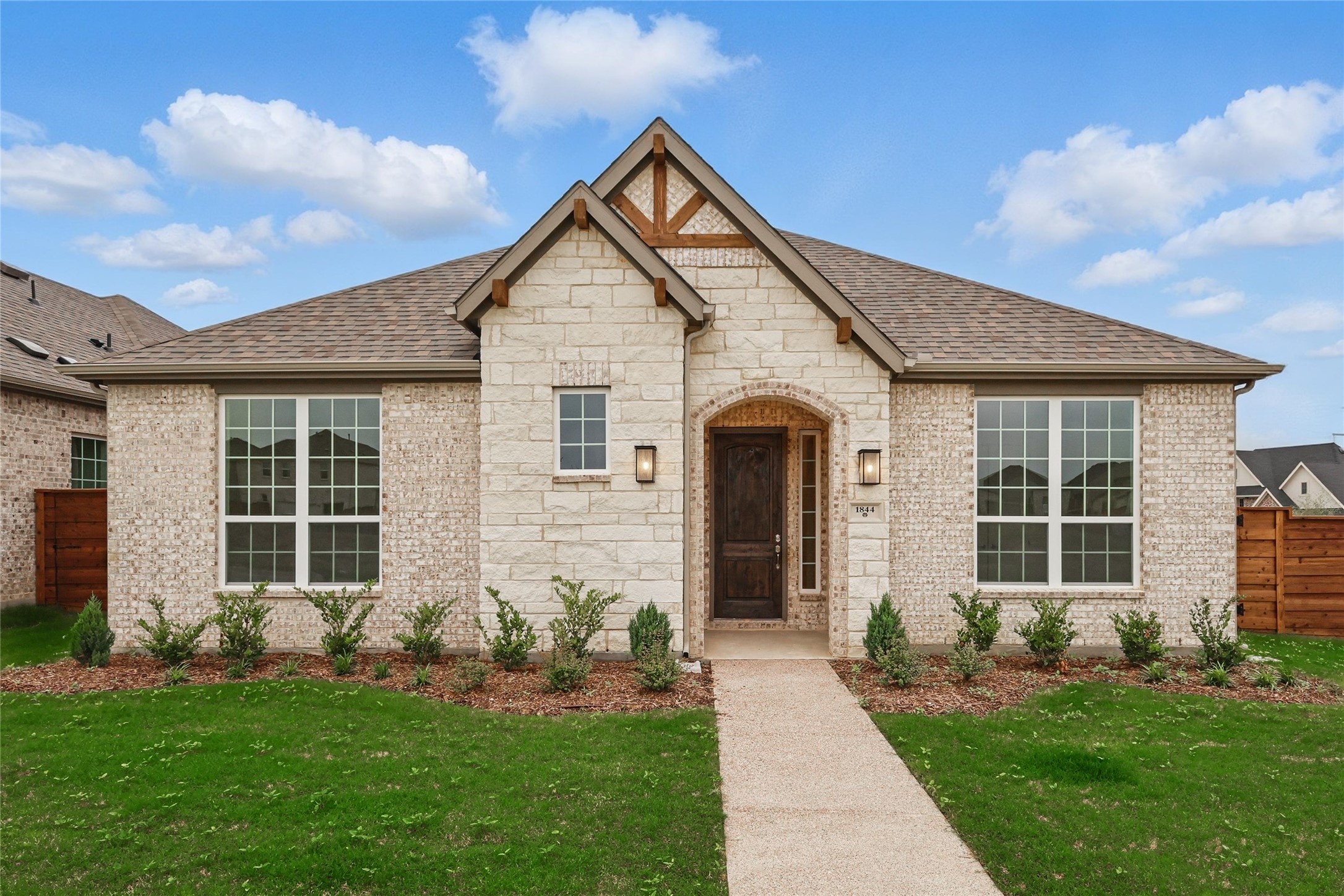 1844 Acorn Creek Circle