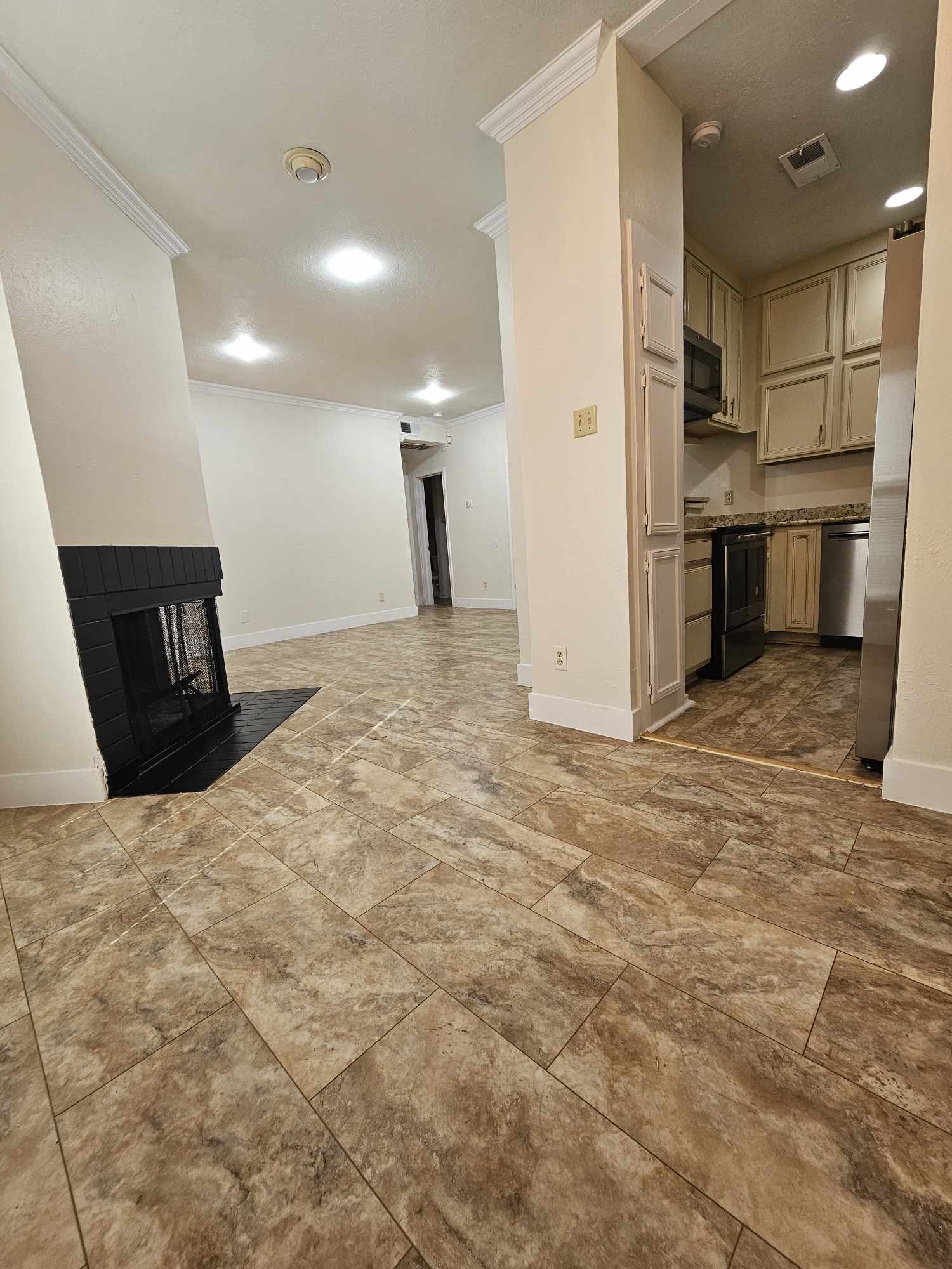 4414 Point Boulevard 116