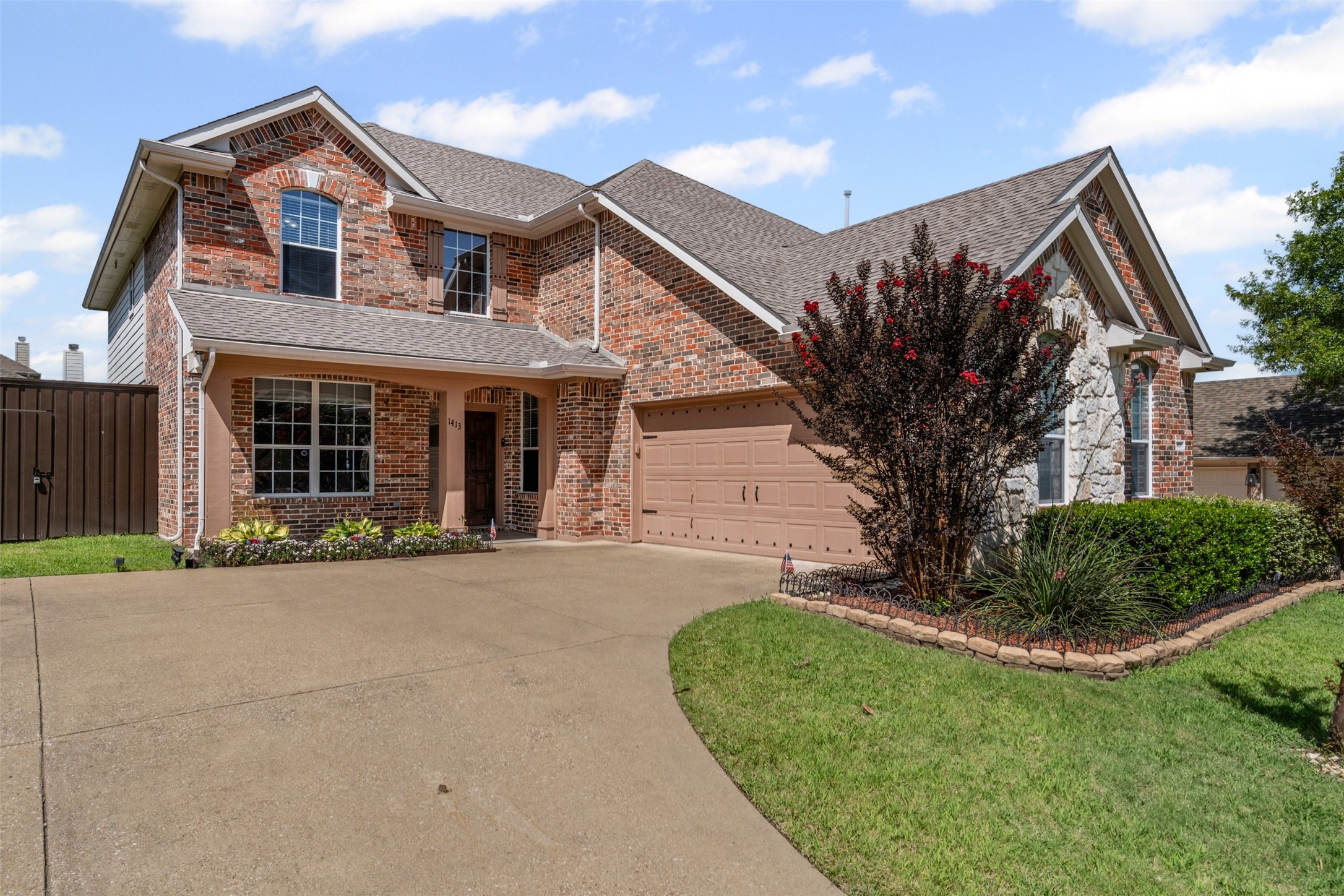 1413 Glenshire Drive