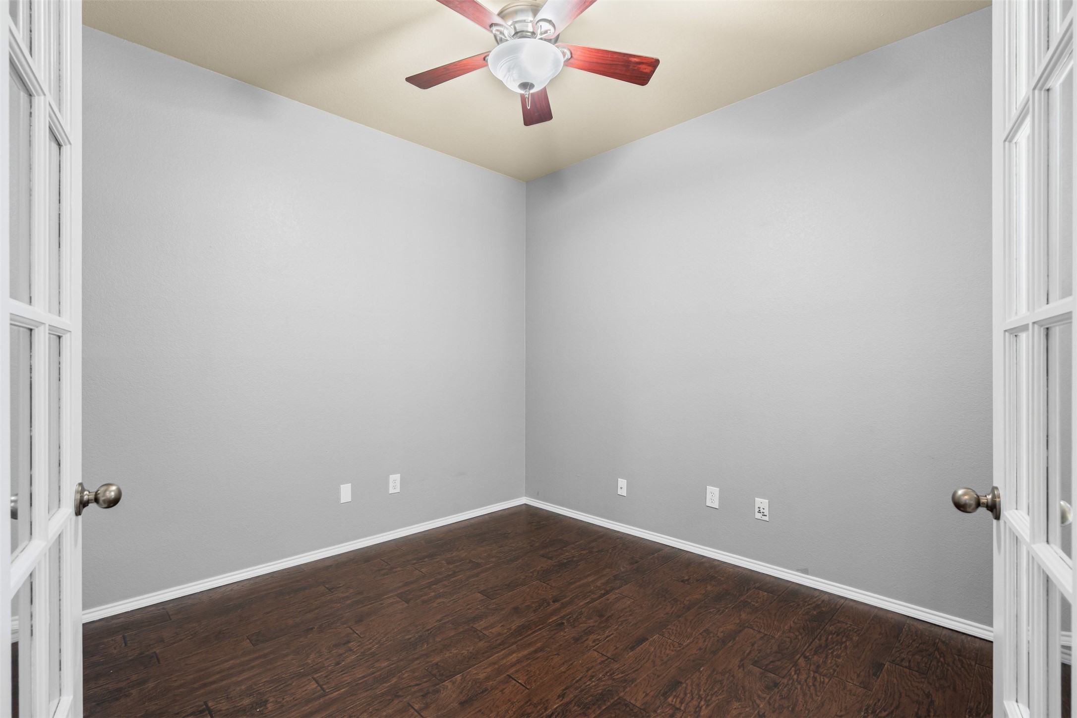1413 Glenshire Drive