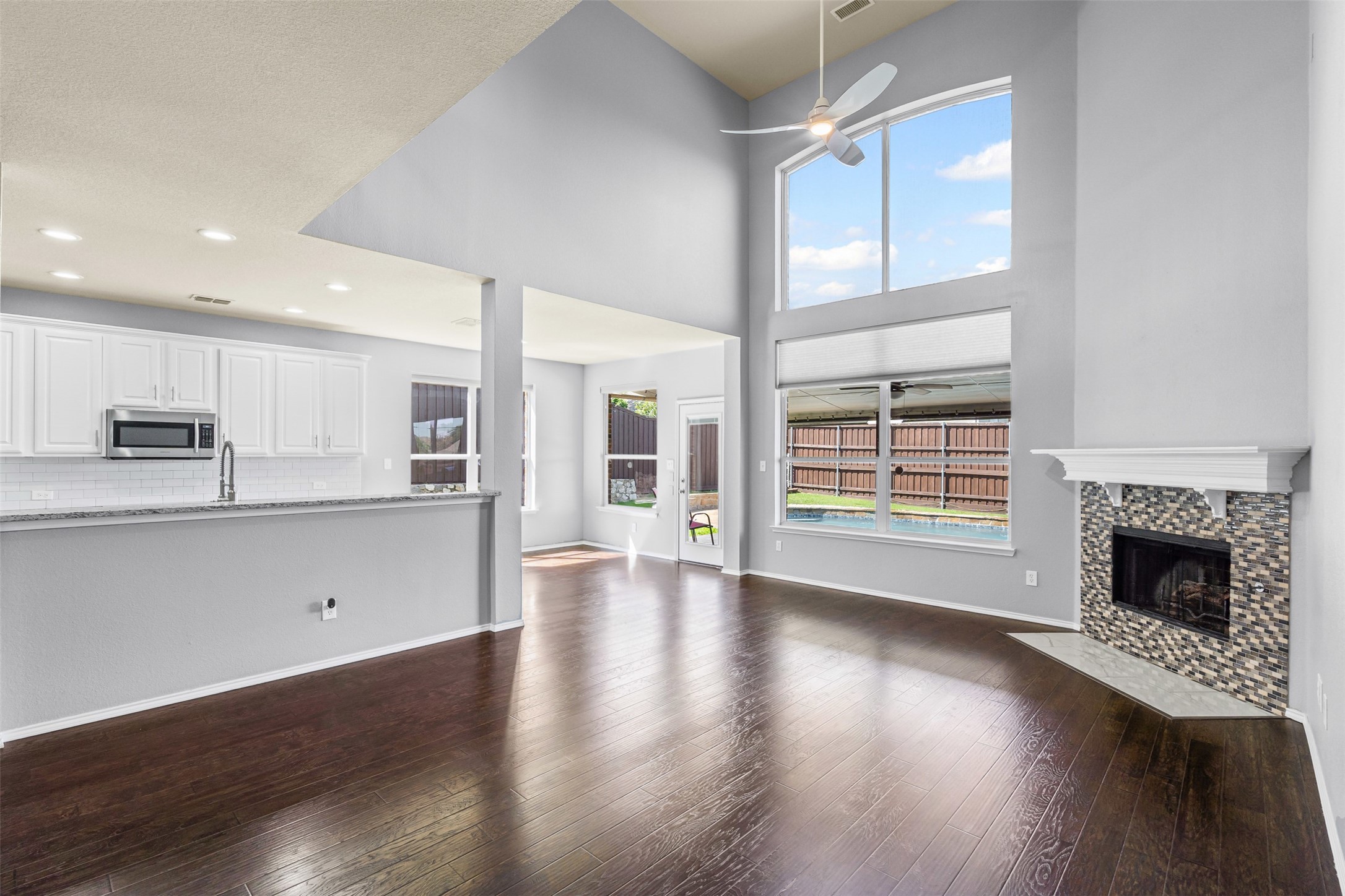 1413 Glenshire Drive