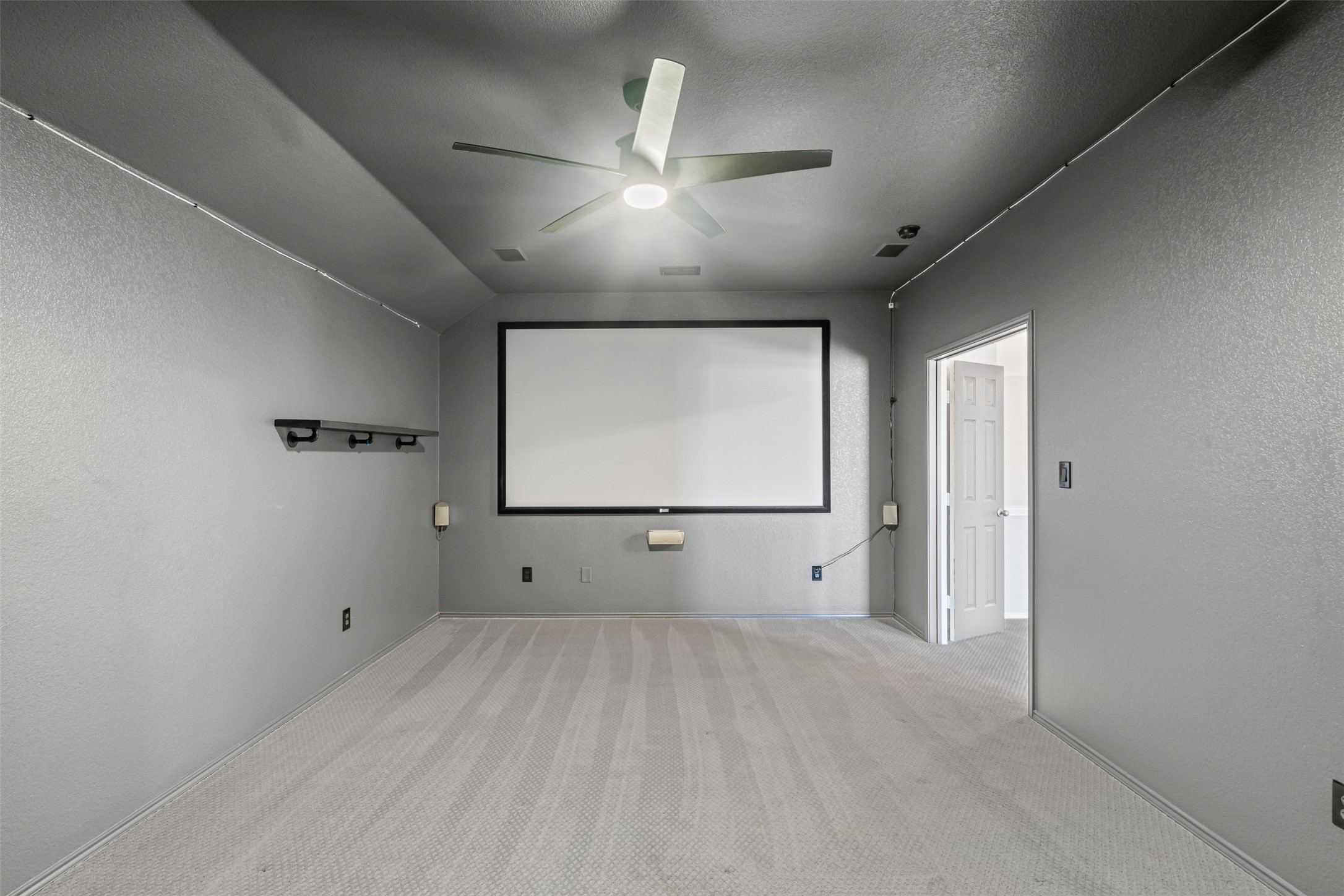 1413 Glenshire Drive