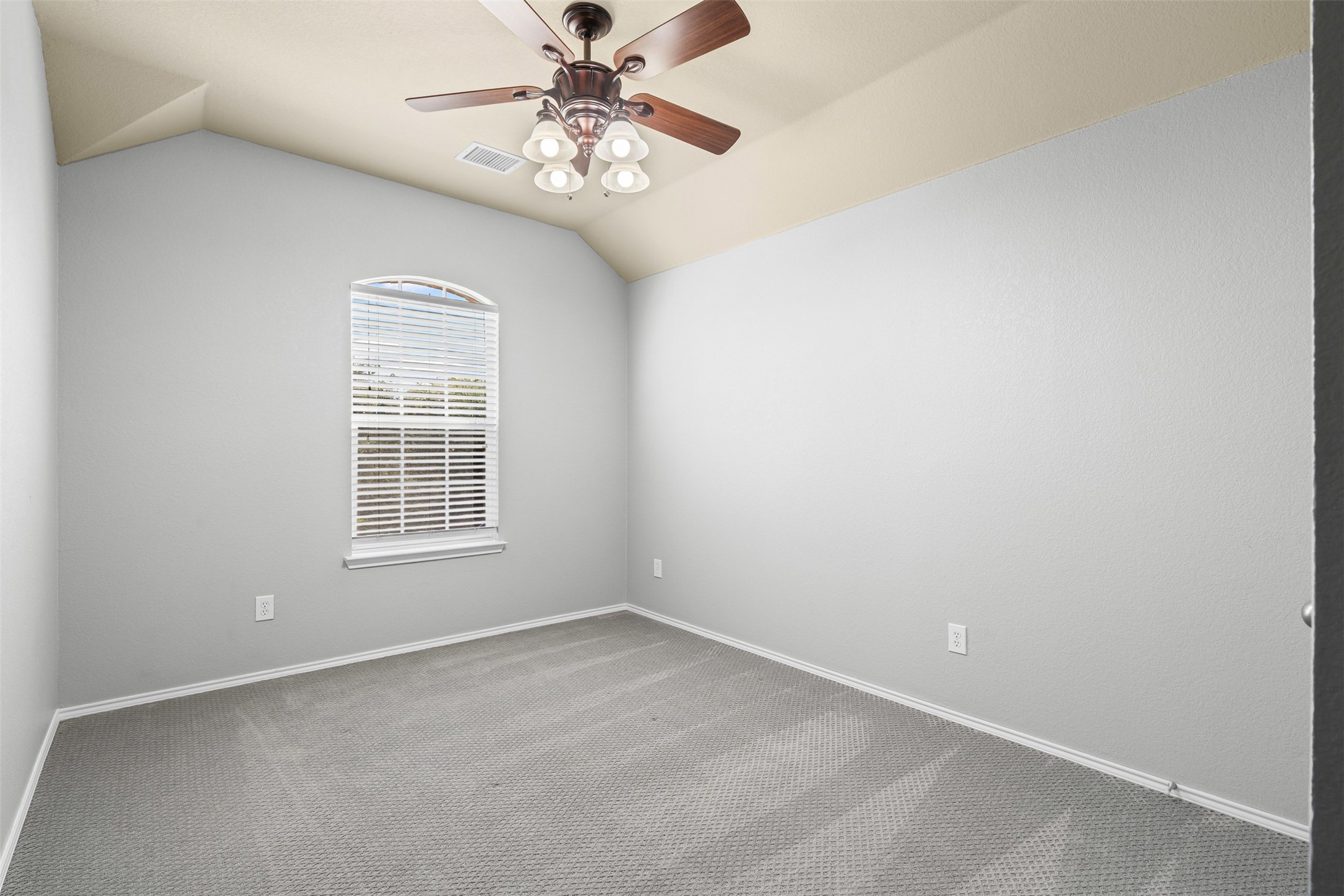 1413 Glenshire Drive