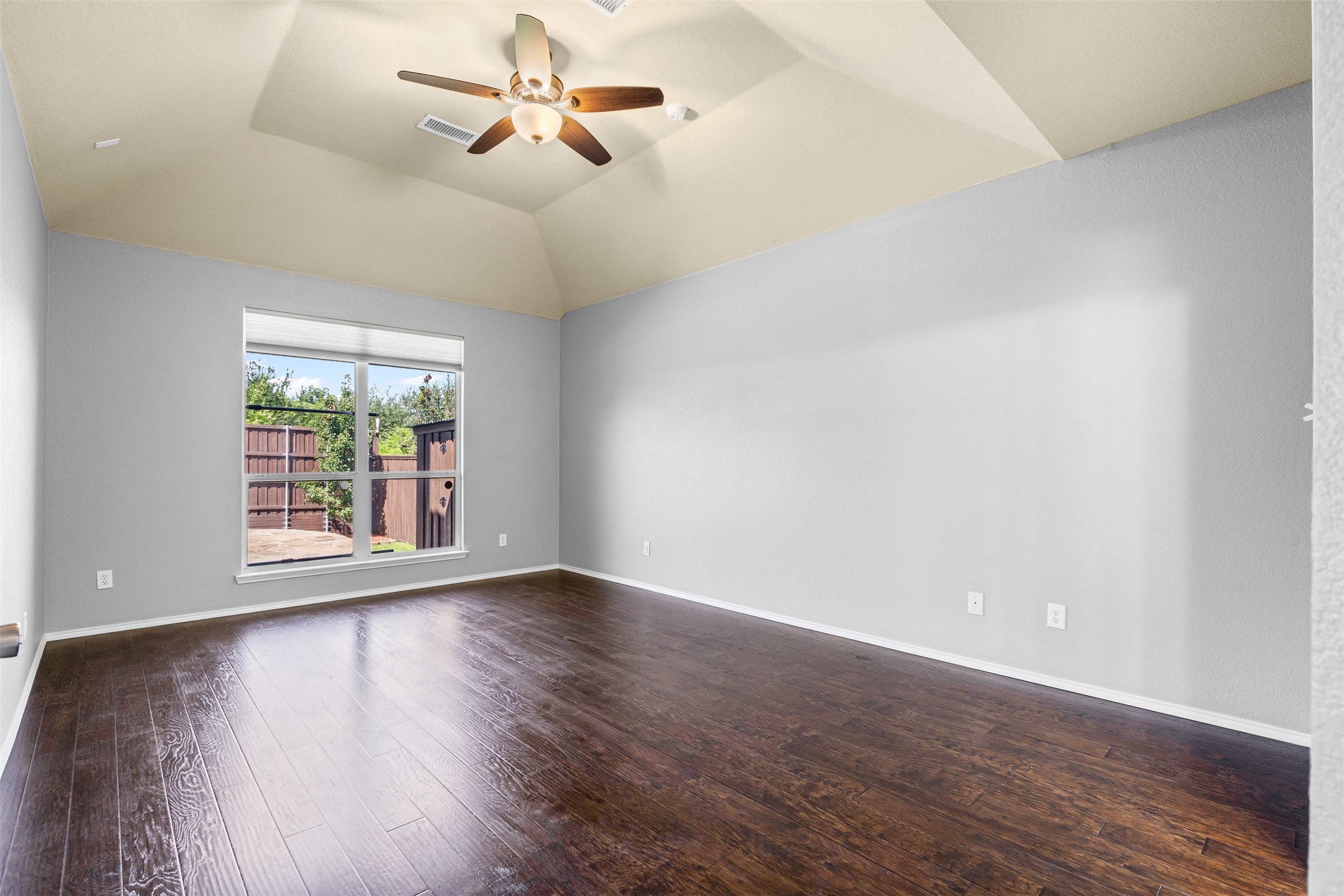 1413 Glenshire Drive