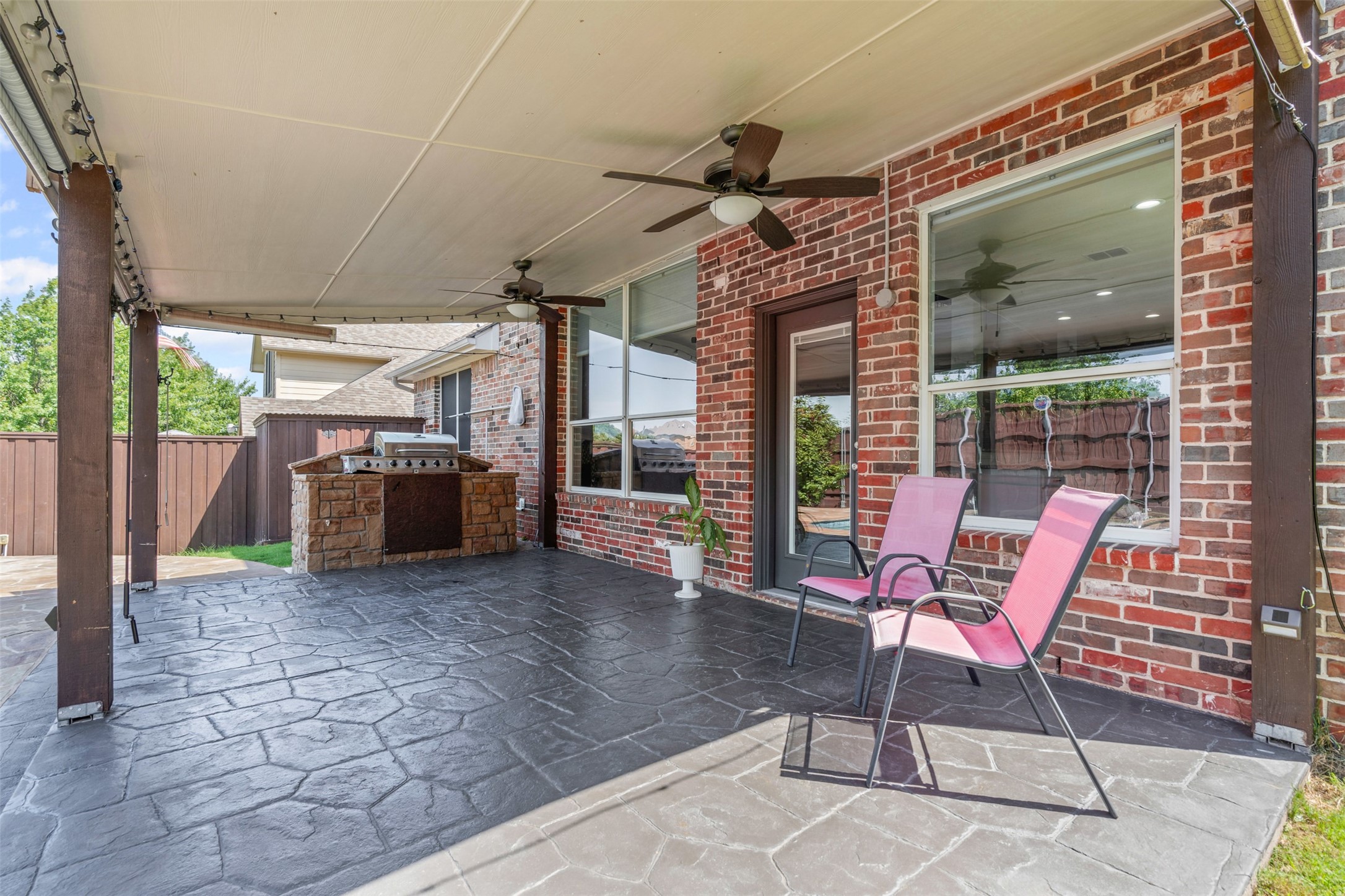 1413 Glenshire Drive