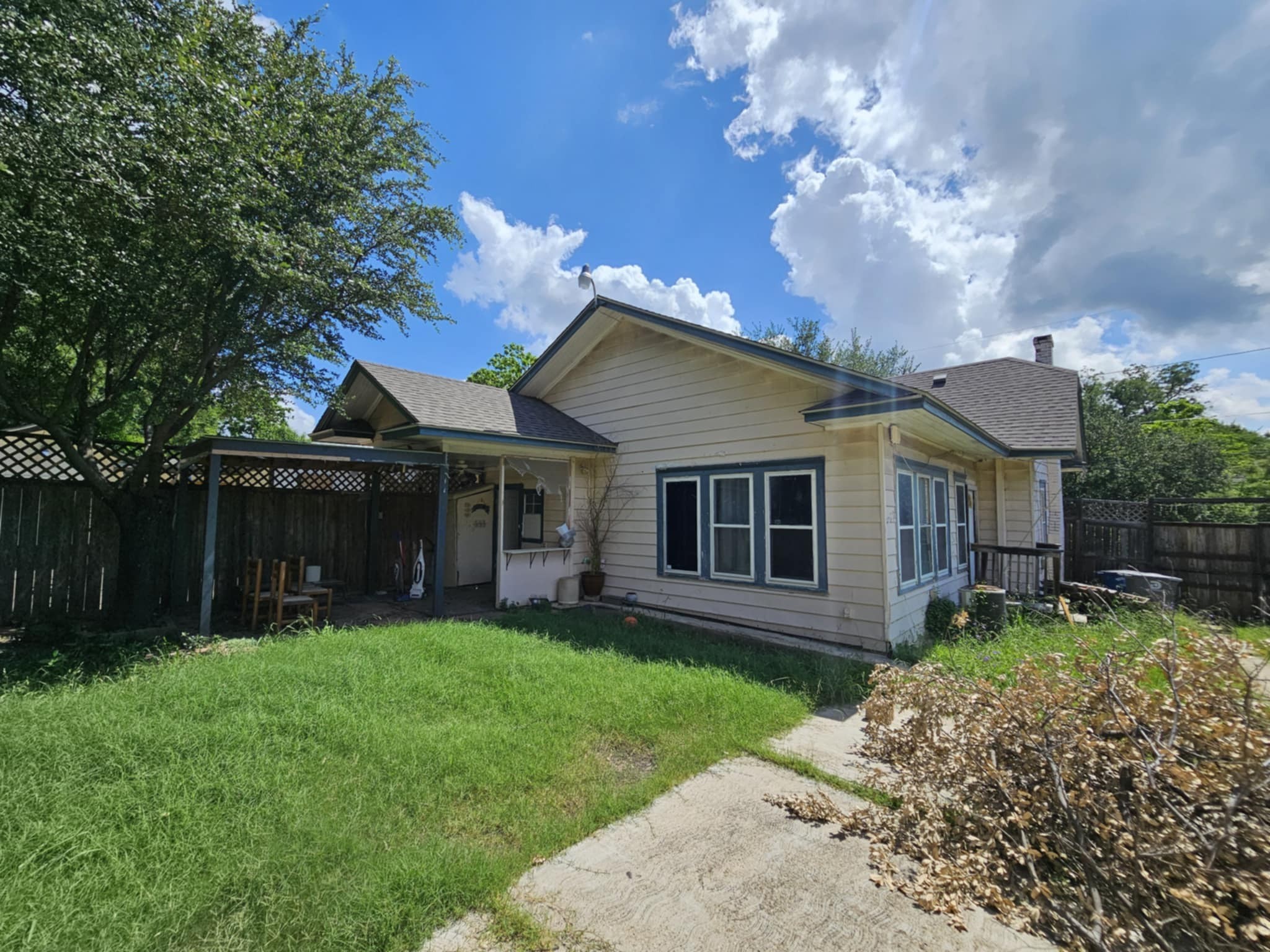 809 N Crawford Street