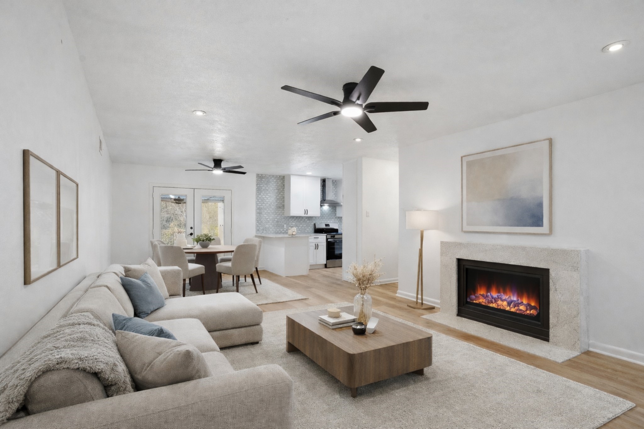 525 W Ridgewood Drive