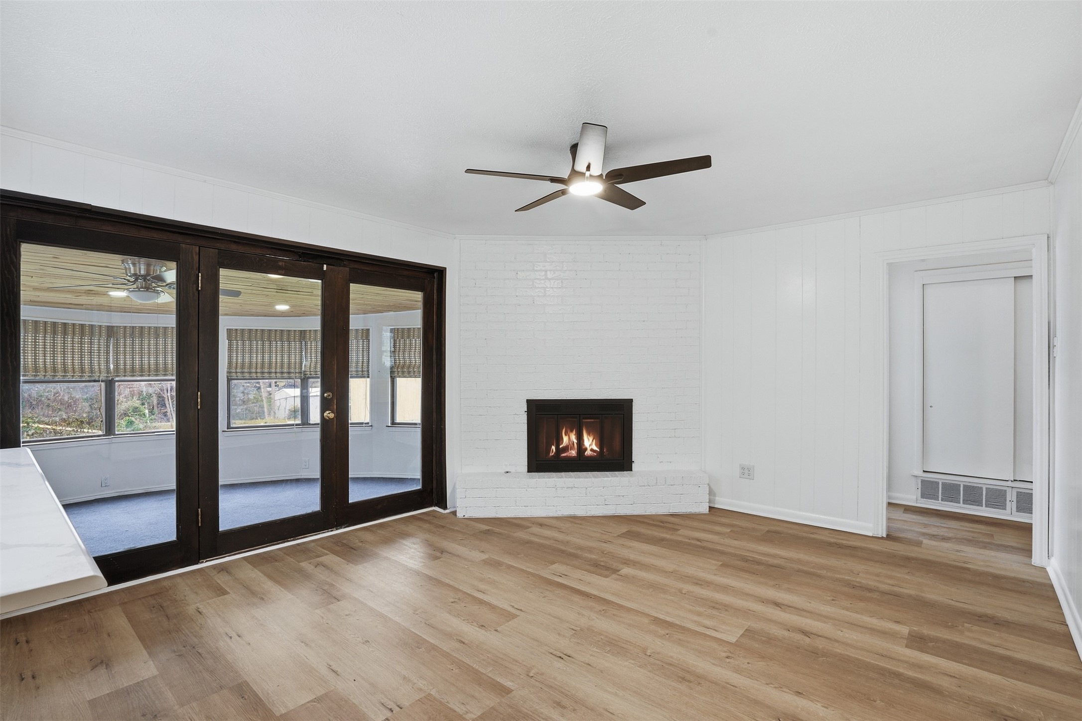 525 W Ridgewood Drive