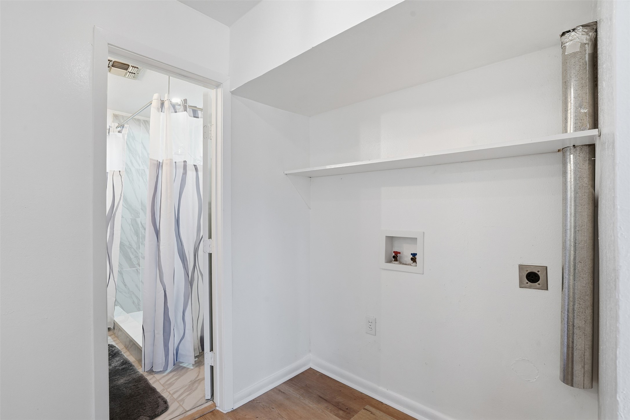 525 W Ridgewood Drive
