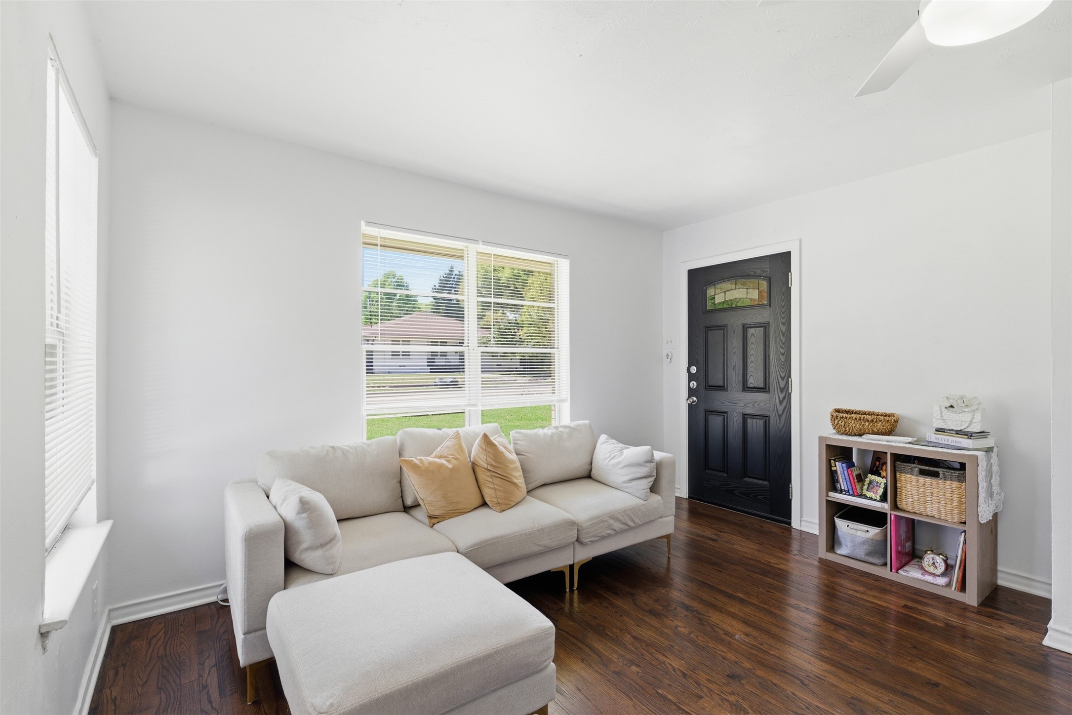 6565 Ascot Lane