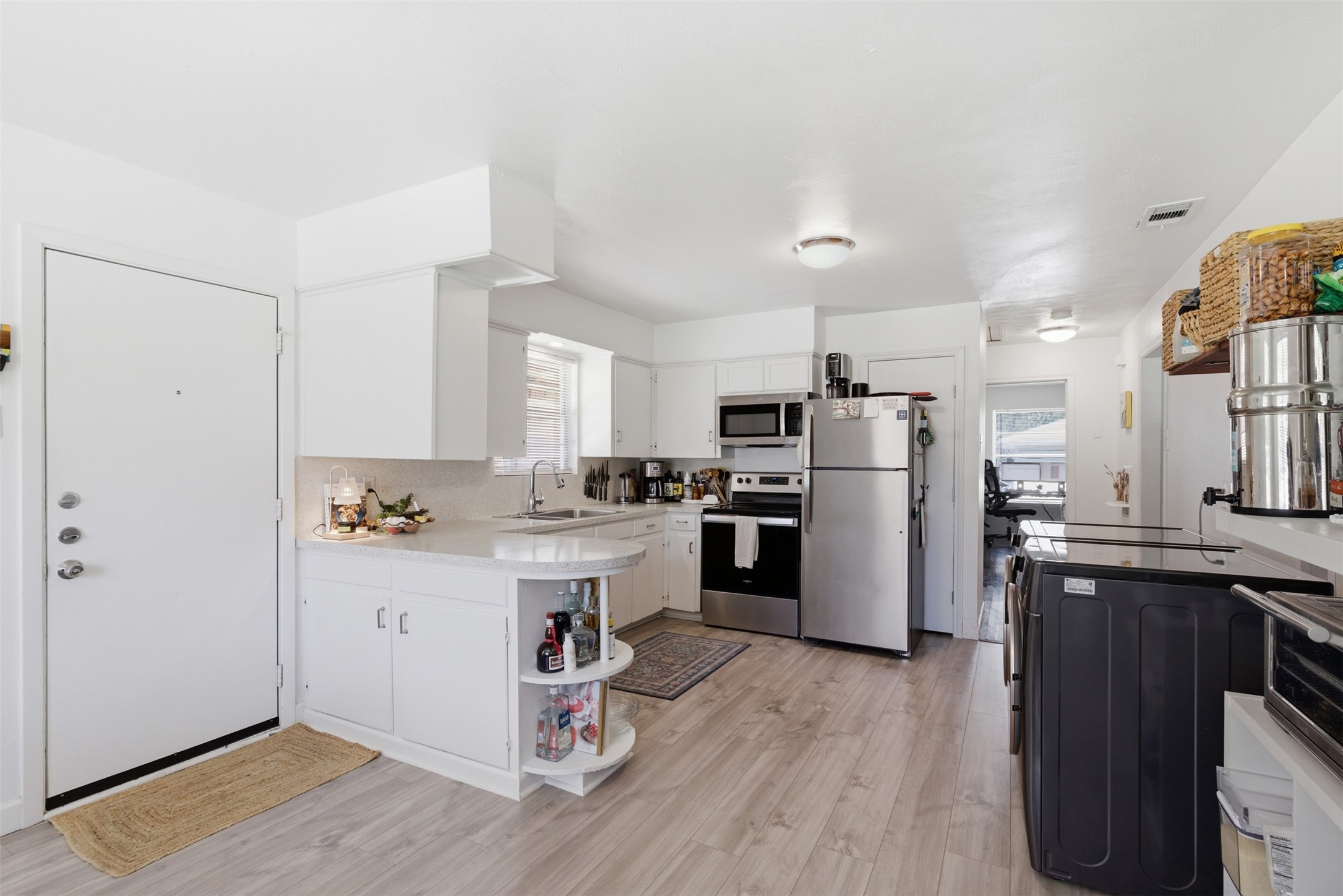 6565 Ascot Lane