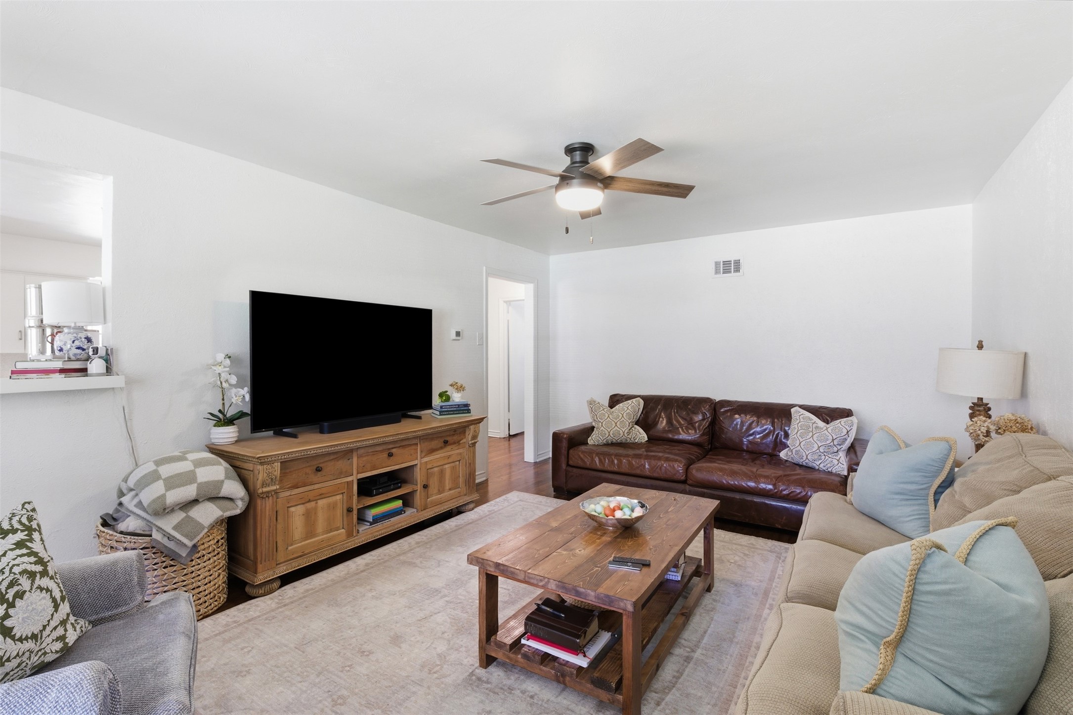 6565 Ascot Lane