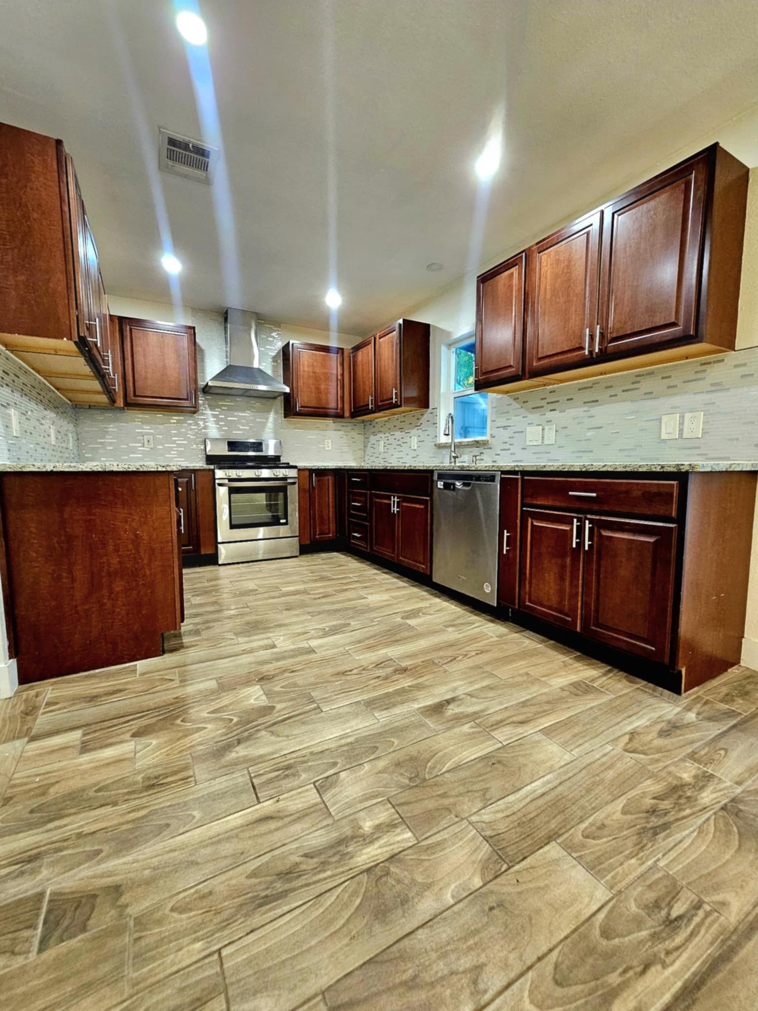 805 Greenbriar Drive