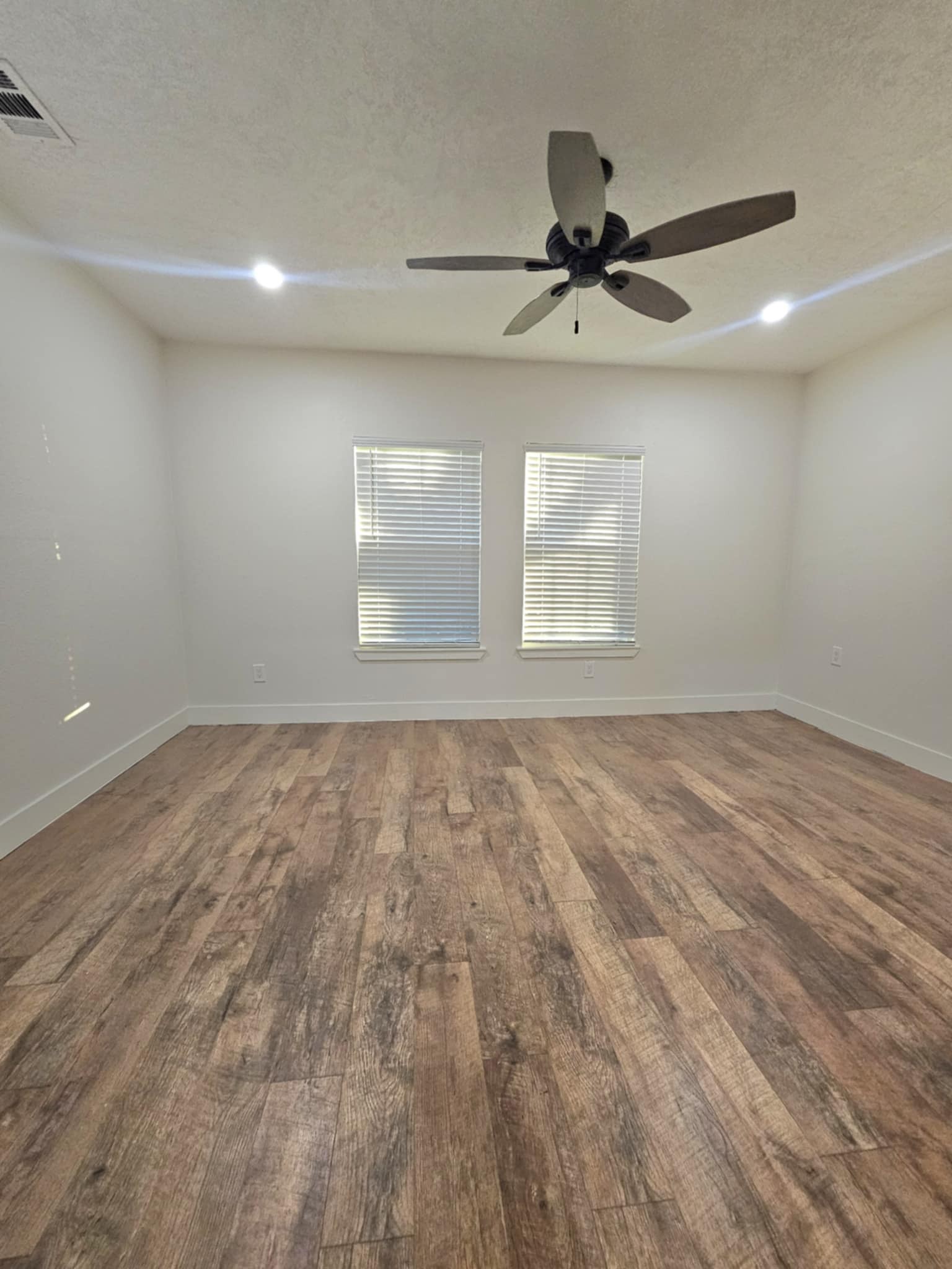 805 Greenbriar Drive